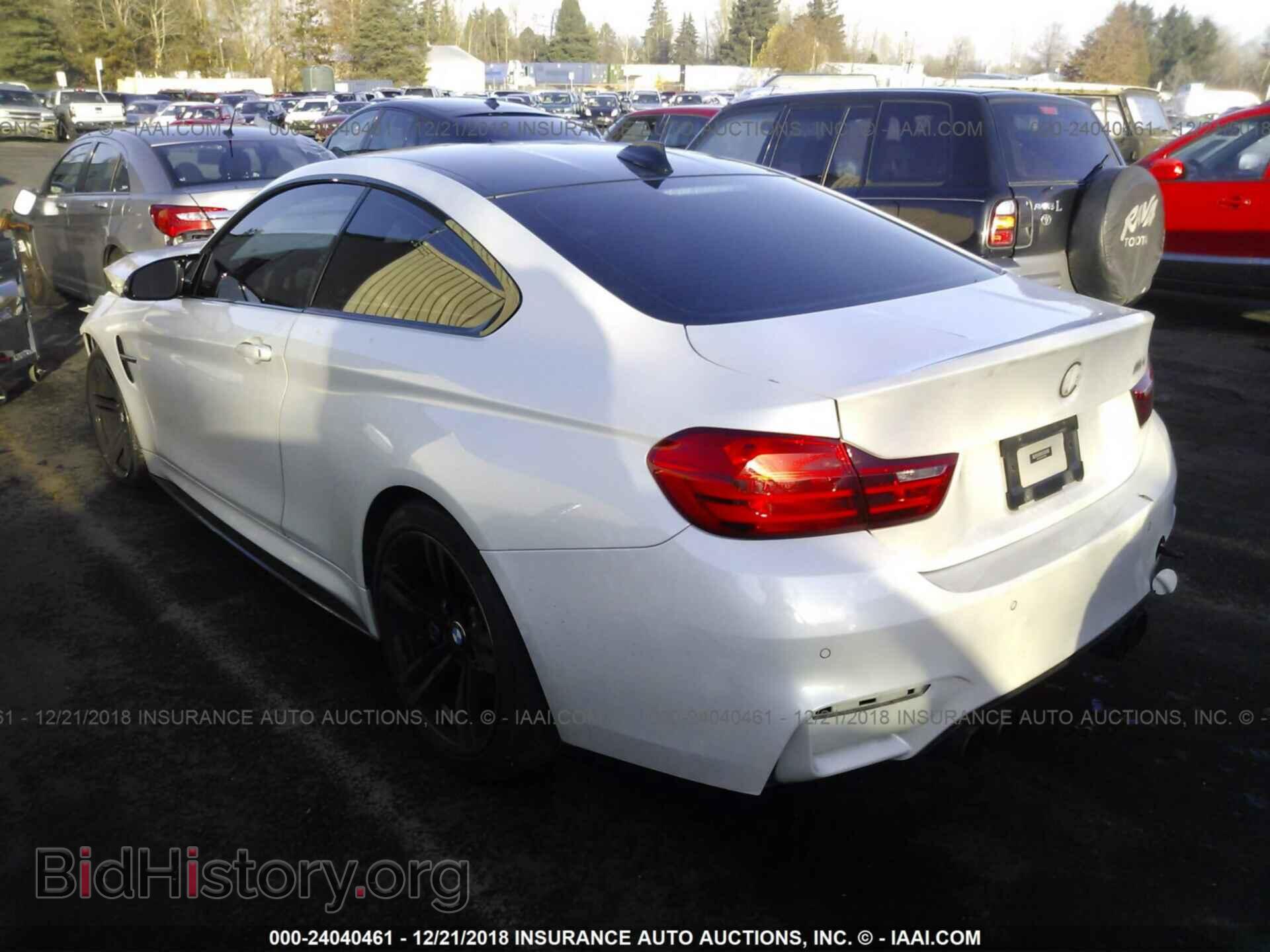 2016 BMW M4 - VIN: WBS3R9C54GK335848 - Фото 3