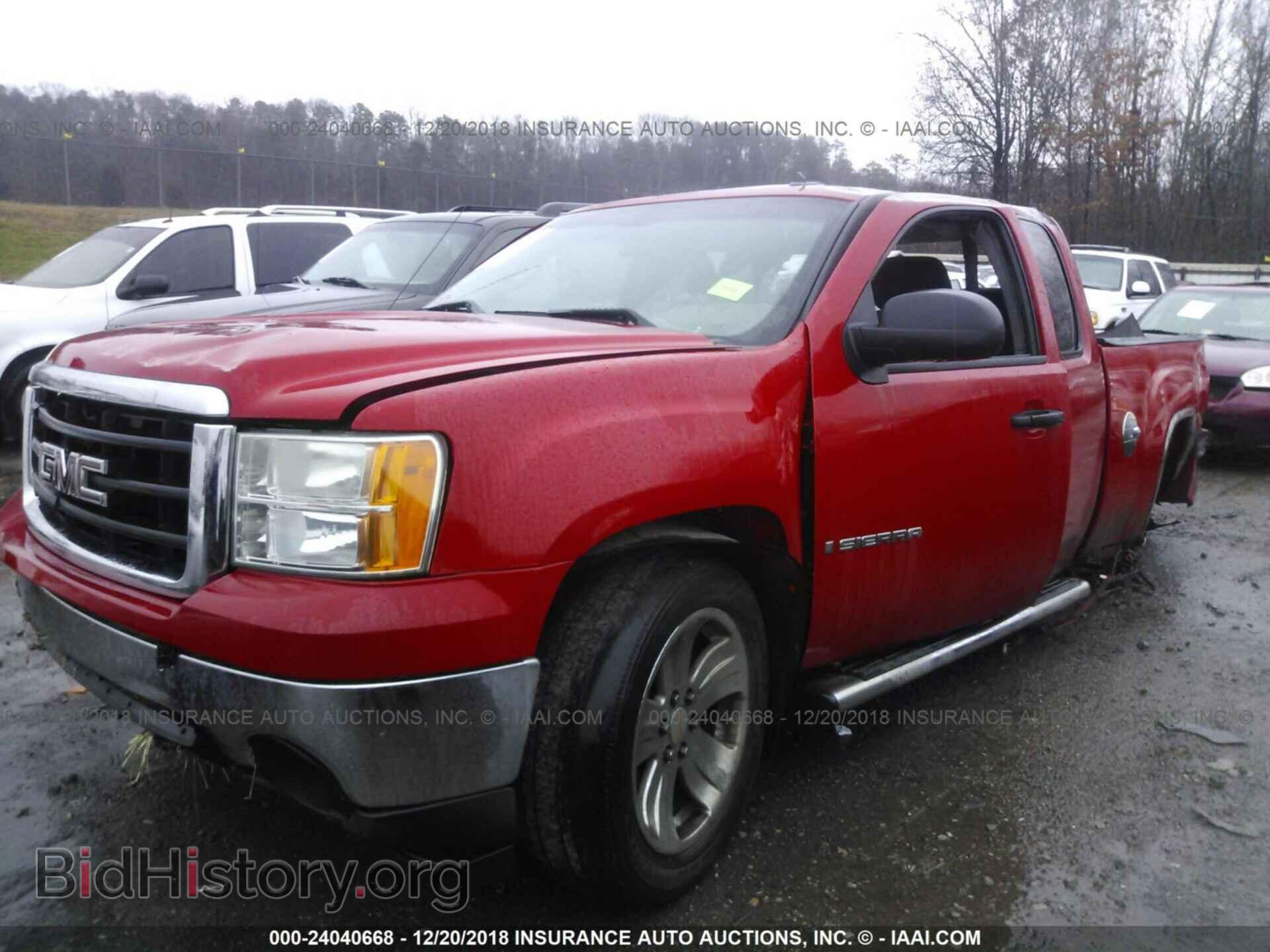 2007 GMC NEW SIERRA - VIN: 2GTEC19CX71604590 - Фото 2