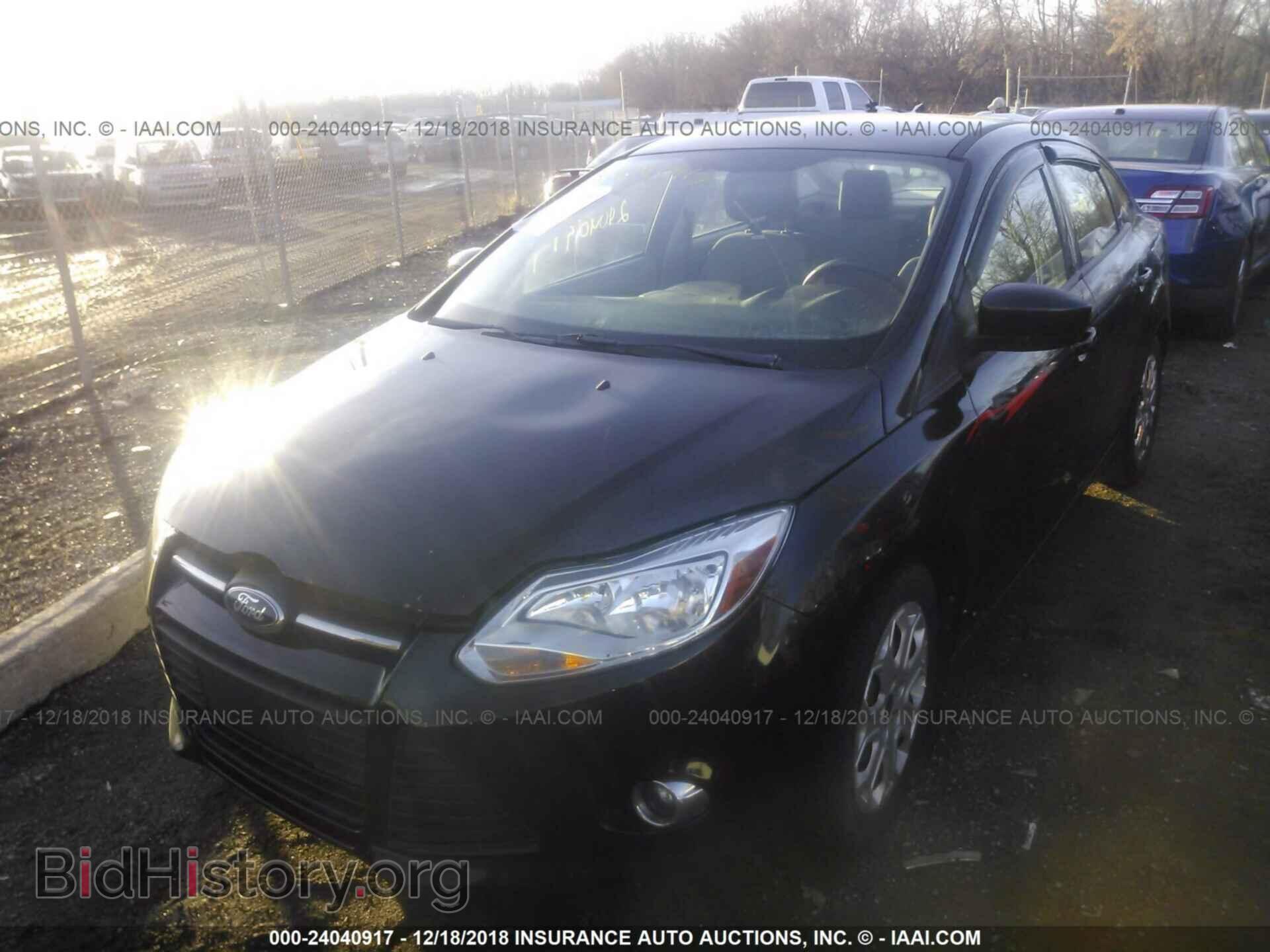2012 Ford Focus - VIN: 1FAHP3F27CL455963 - Photo 2