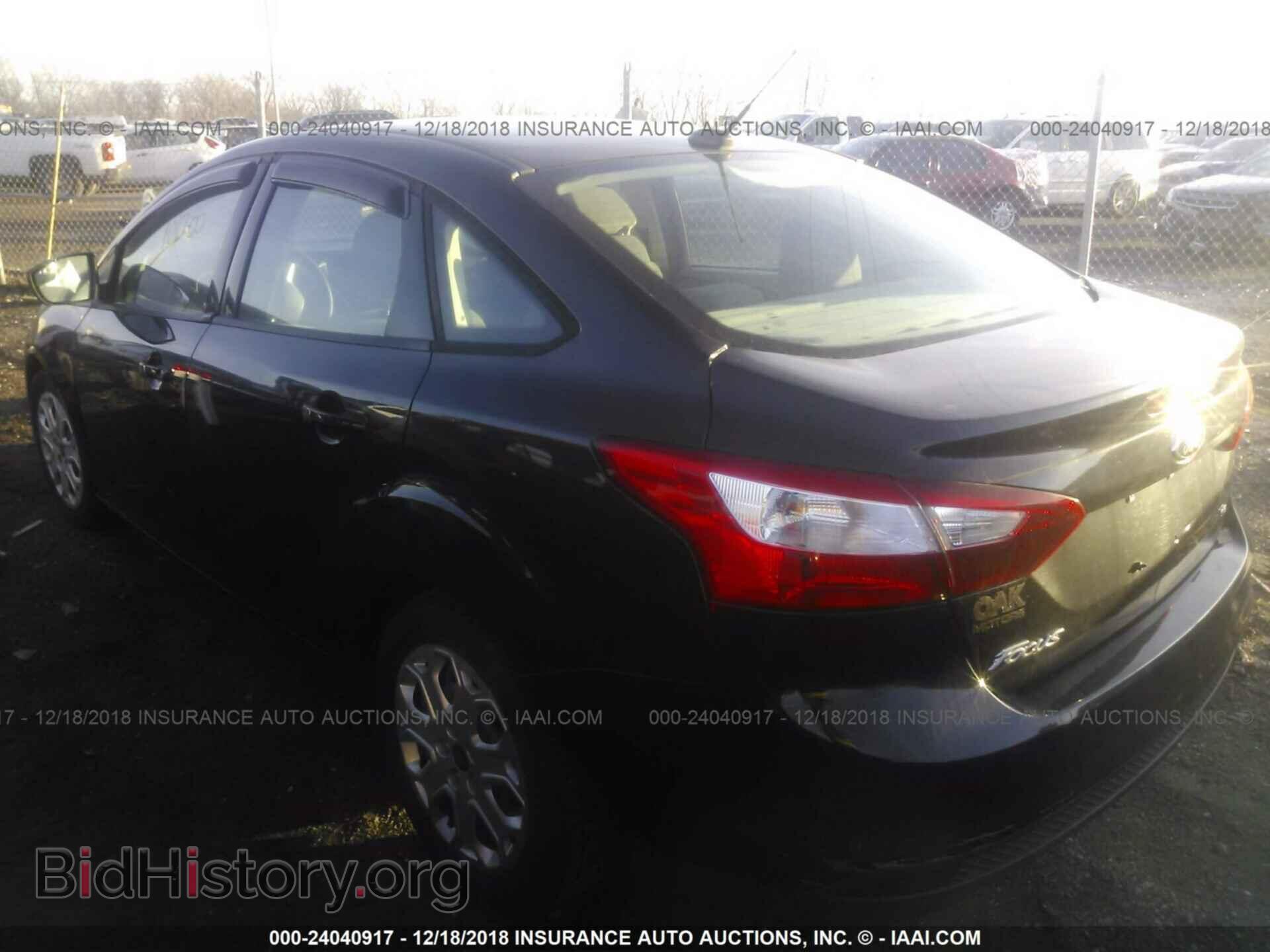 2012 Ford Focus - VIN: 1FAHP3F27CL455963 - Photo 3