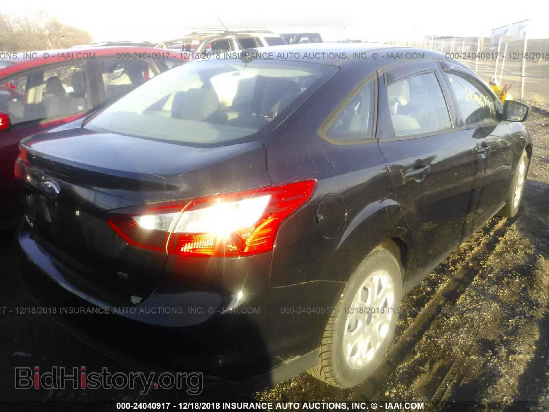 2012 Ford Focus - VIN: 1FAHP3F27CL455963 - Photo 4