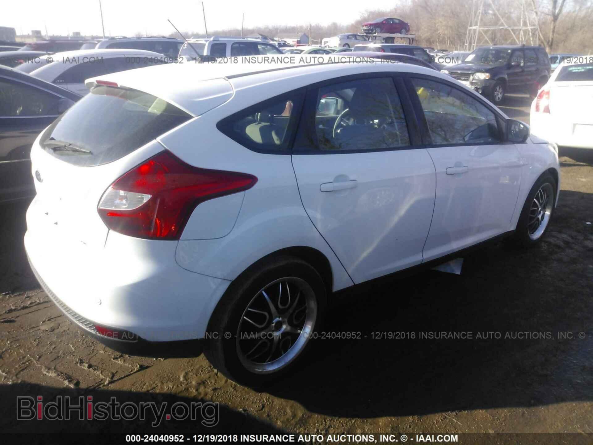 2013 Ford Focus - VIN: 1FADP3K21DL376469 - Photo 4