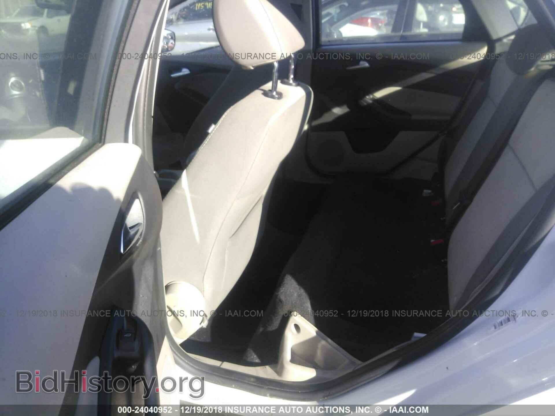 2013 Ford Focus - VIN: 1FADP3K21DL376469 - Photo 8