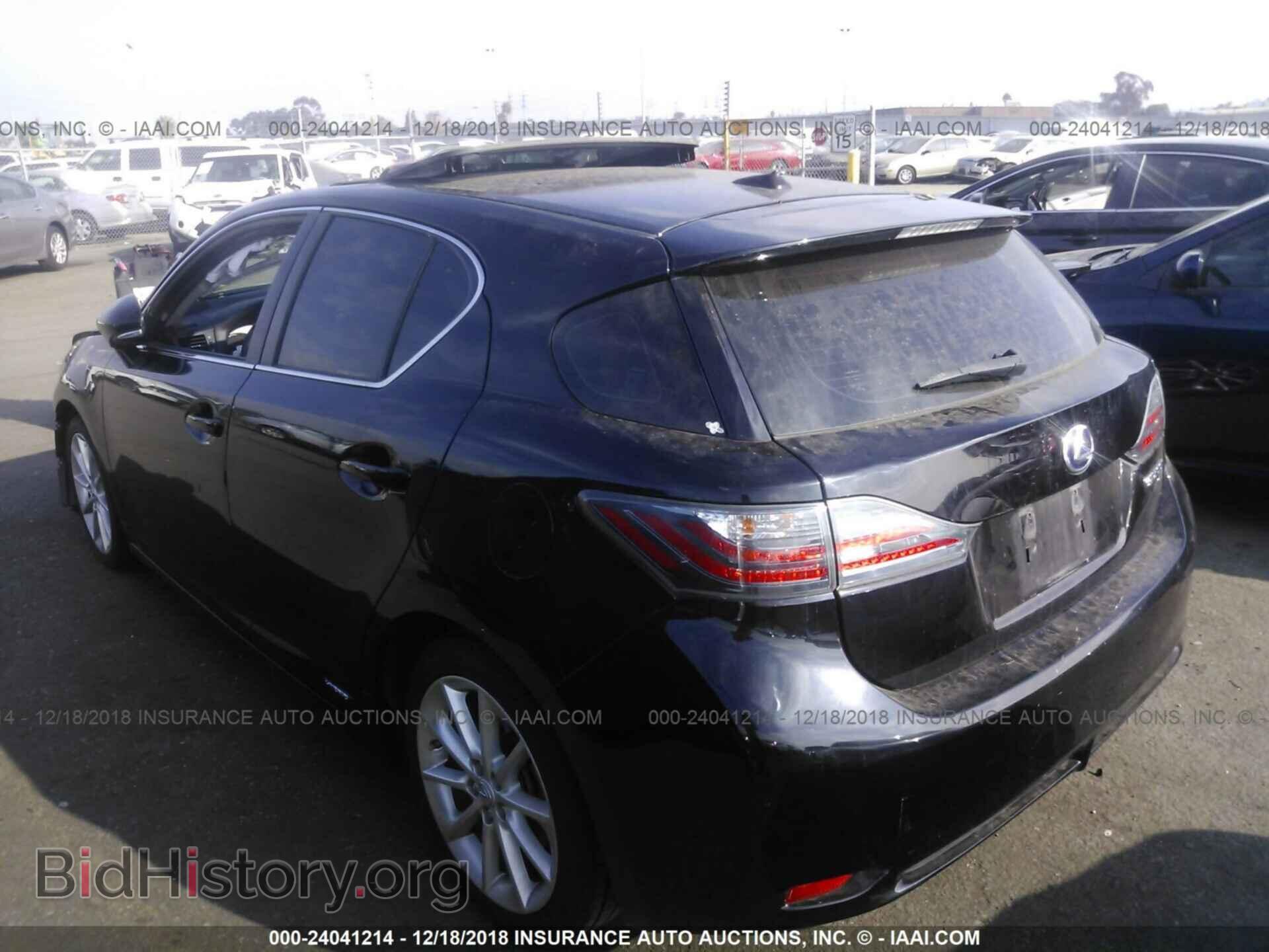 2011 LEXUS CT - VIN: JTHKD5BH4B2003955 - Photo 3