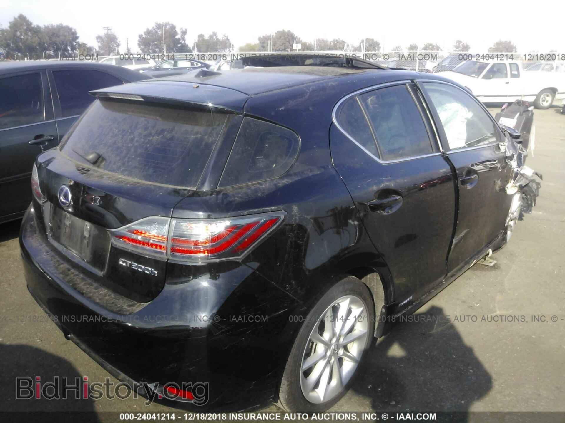 2011 LEXUS CT - VIN: JTHKD5BH4B2003955 - Photo 4