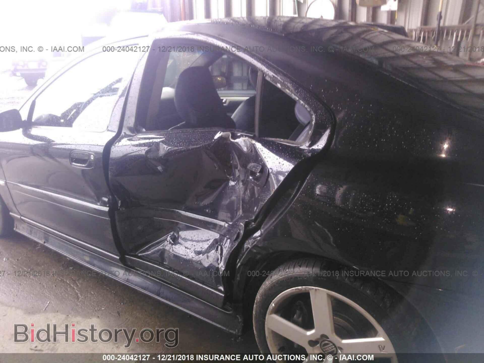 2006 VOLVO S60 - VIN: YV1RH527162558048 - Фото 6