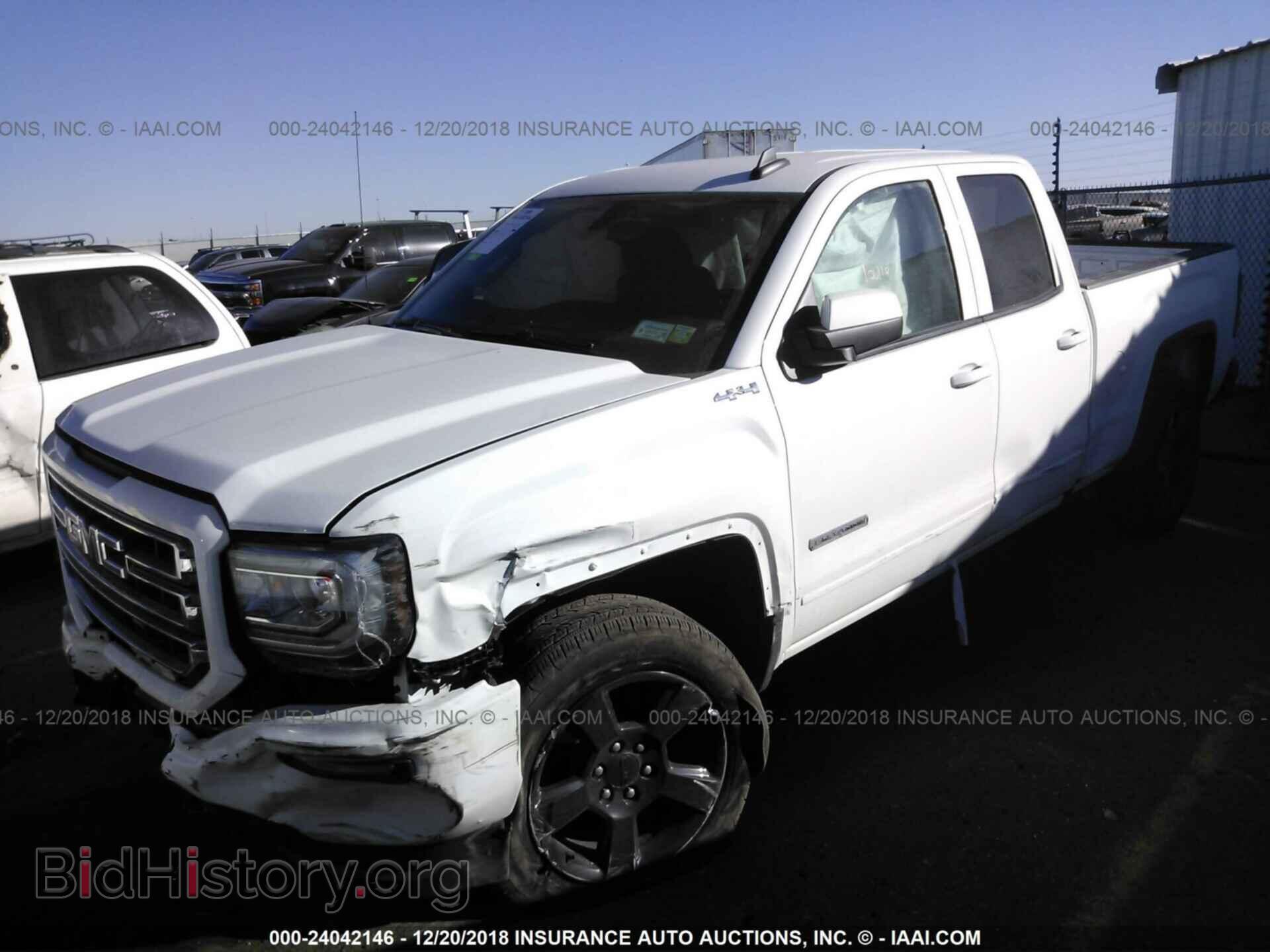 2018 GMC SIERRA - VIN: 1GTV2LEC6JZ372010 - Фото 2
