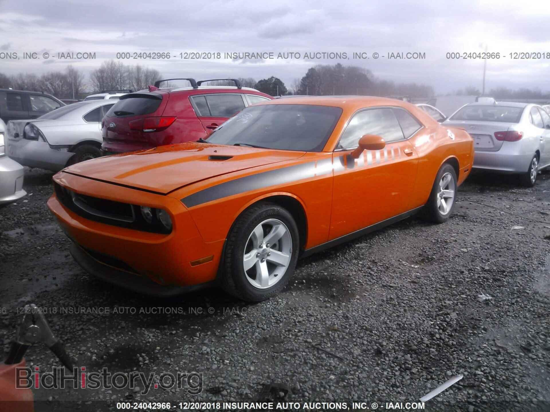 2014 DODGE CHALLENGER - VIN: 2C3CDYAG2EH153532 - Photo 2