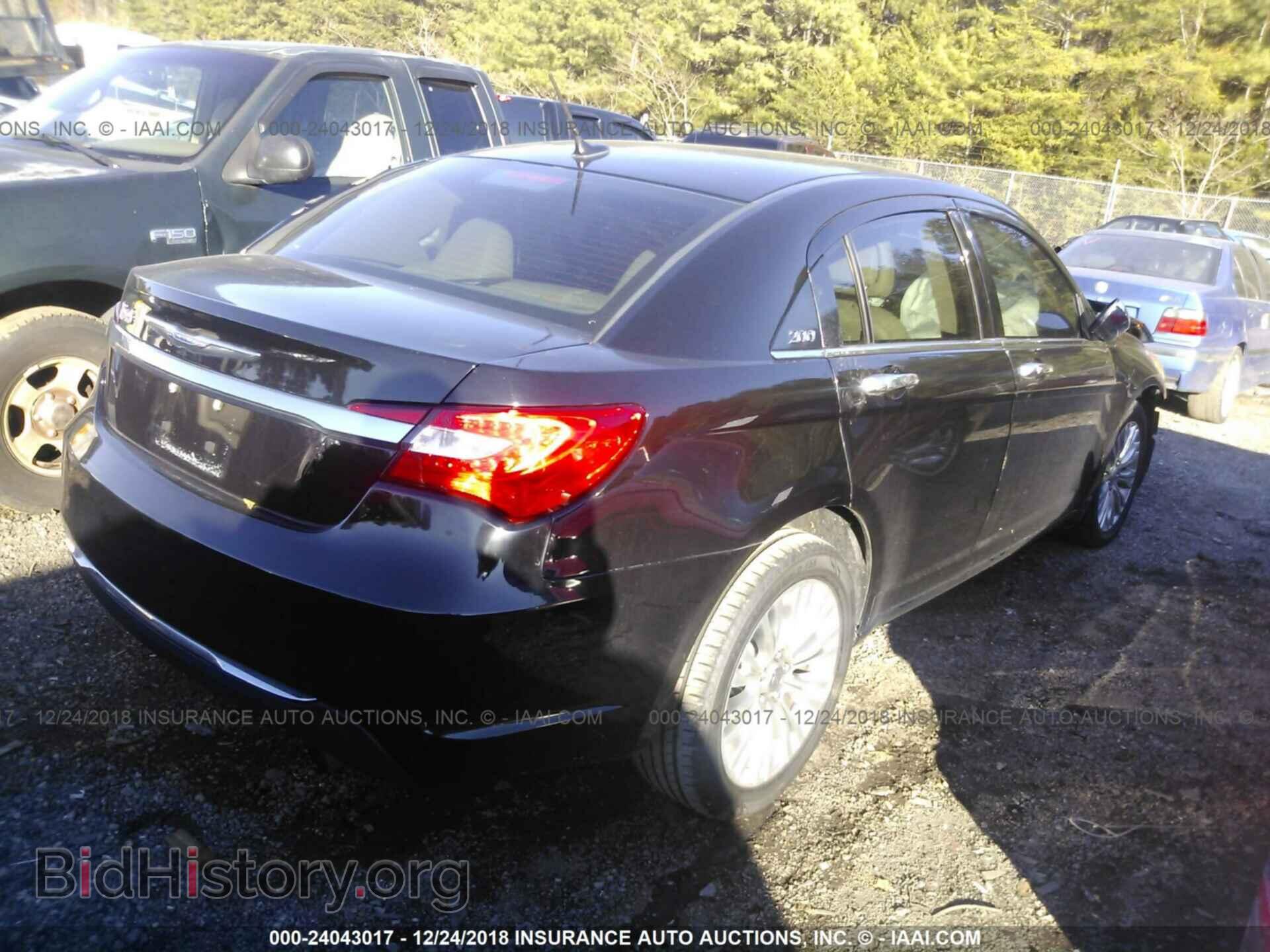2012 CHRYSLER 200 - VIN: 1C3CCBCB1CN106529 - Фото 4
