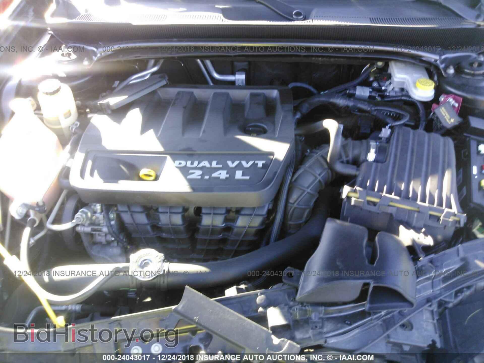 2012 CHRYSLER 200 - VIN: 1C3CCBCB1CN106529 - Фото 10