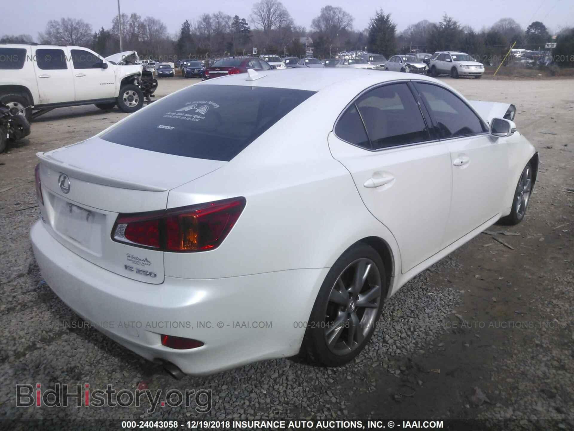 2009 LEXUS IS - VIN: JTHBK262X95104968 - Photo 4