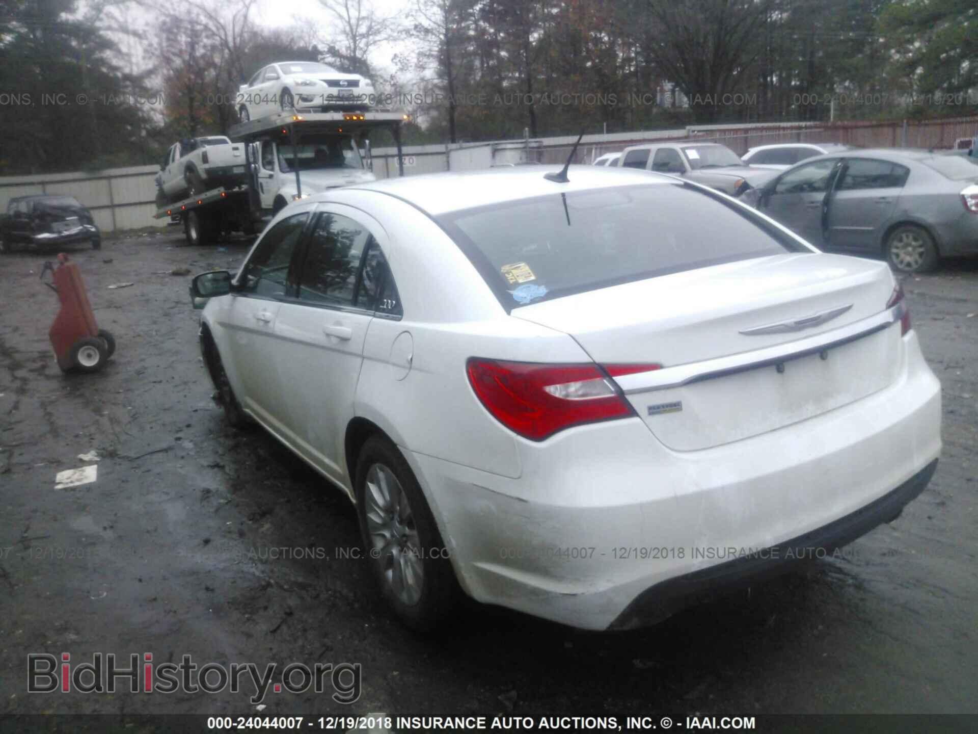 2012 CHRYSLER 200 - VIN: 1C3CCBAG1CN171945 - Фото 3