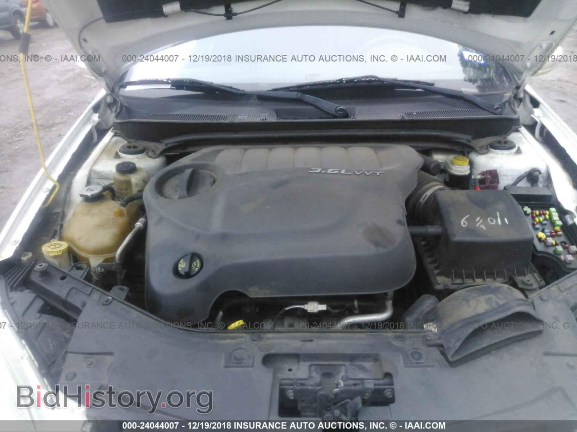 2012 CHRYSLER 200 - VIN: 1C3CCBAG1CN171945 - Фото 10