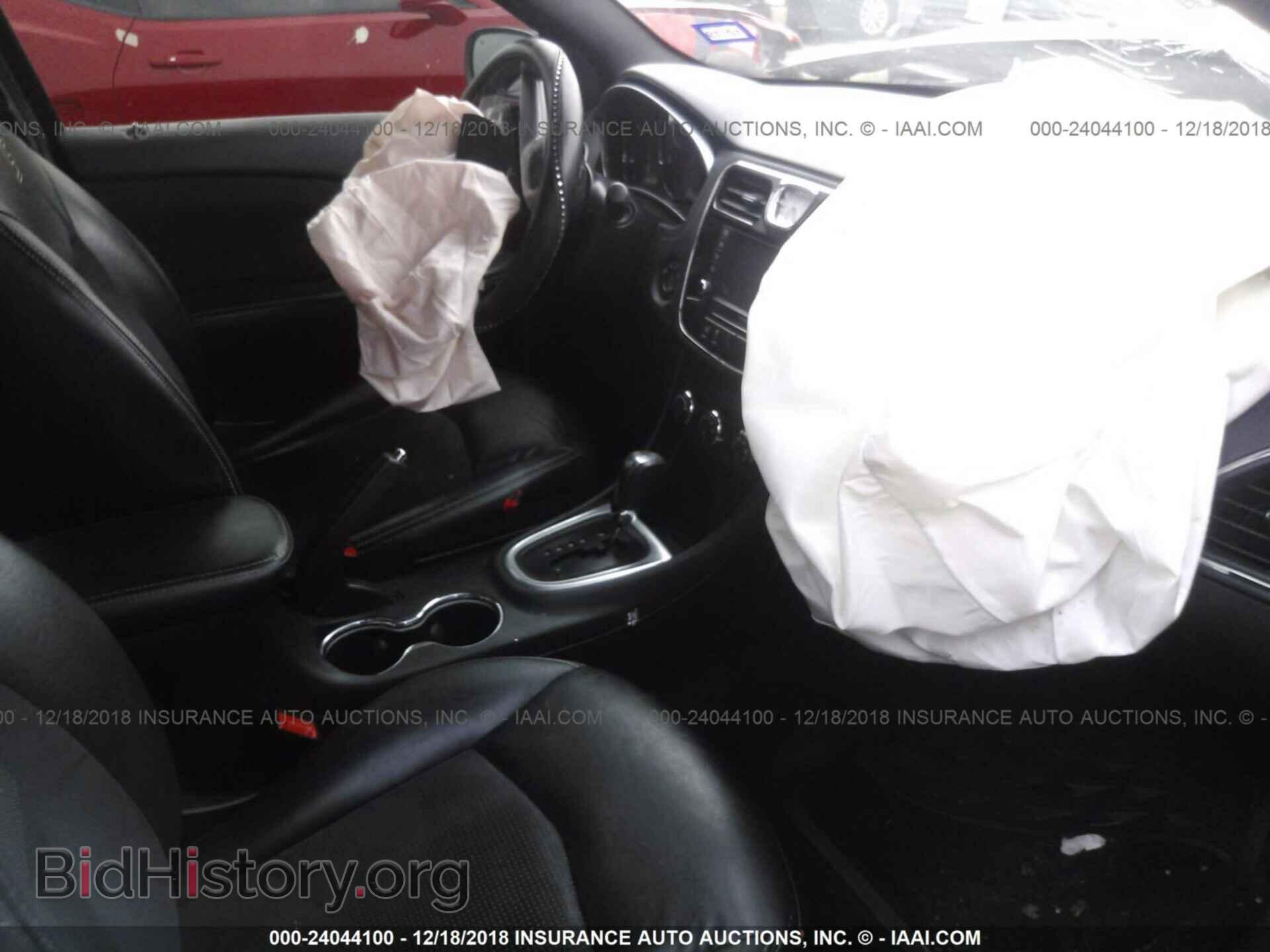 2012 CHRYSLER 200 - VIN: 1C3CCBHG9CN217463 - Фото 5