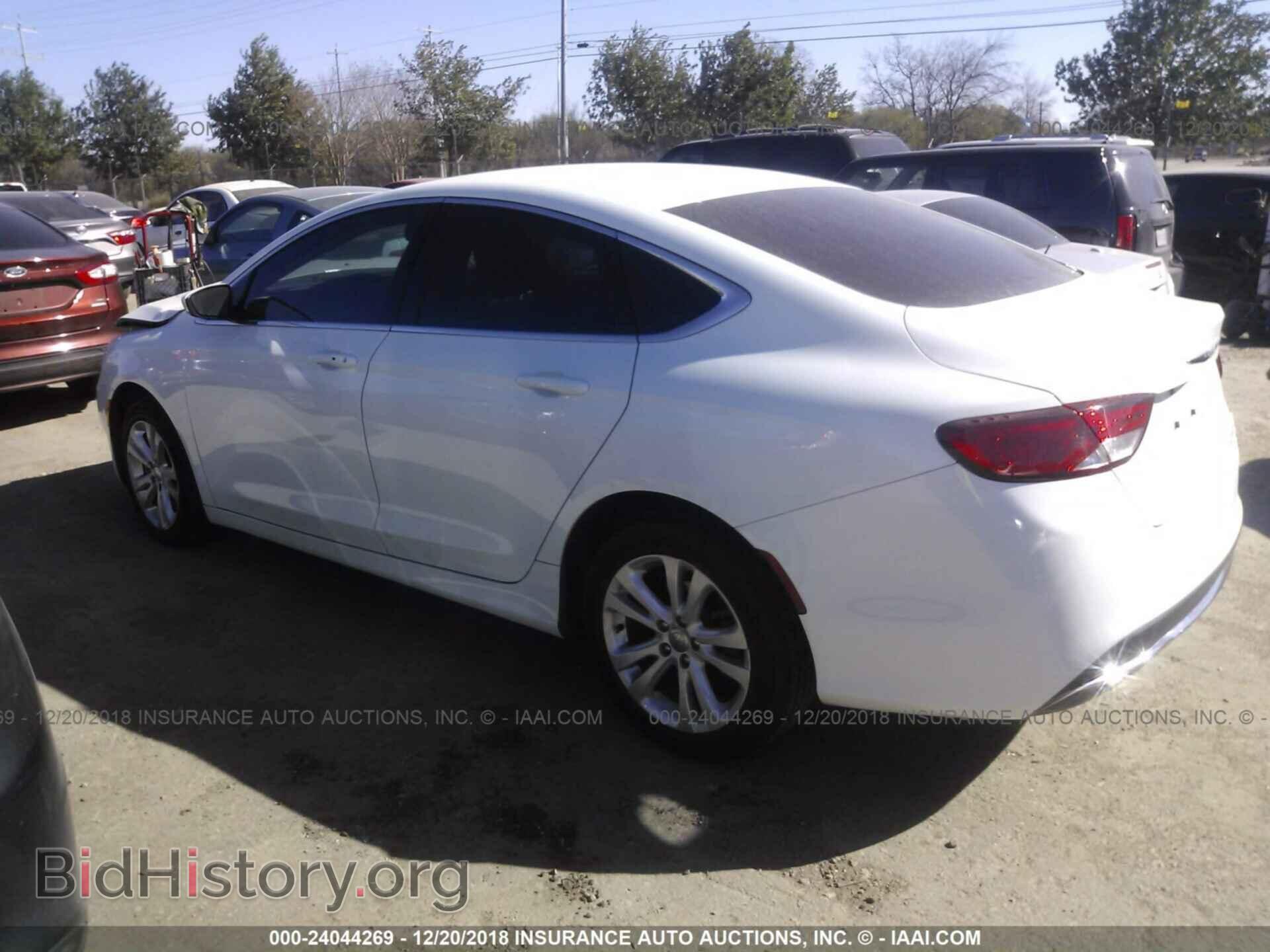 2016 CHRYSLER 200 - VIN: 1C3CCCAB3GN166245 - Фото 3