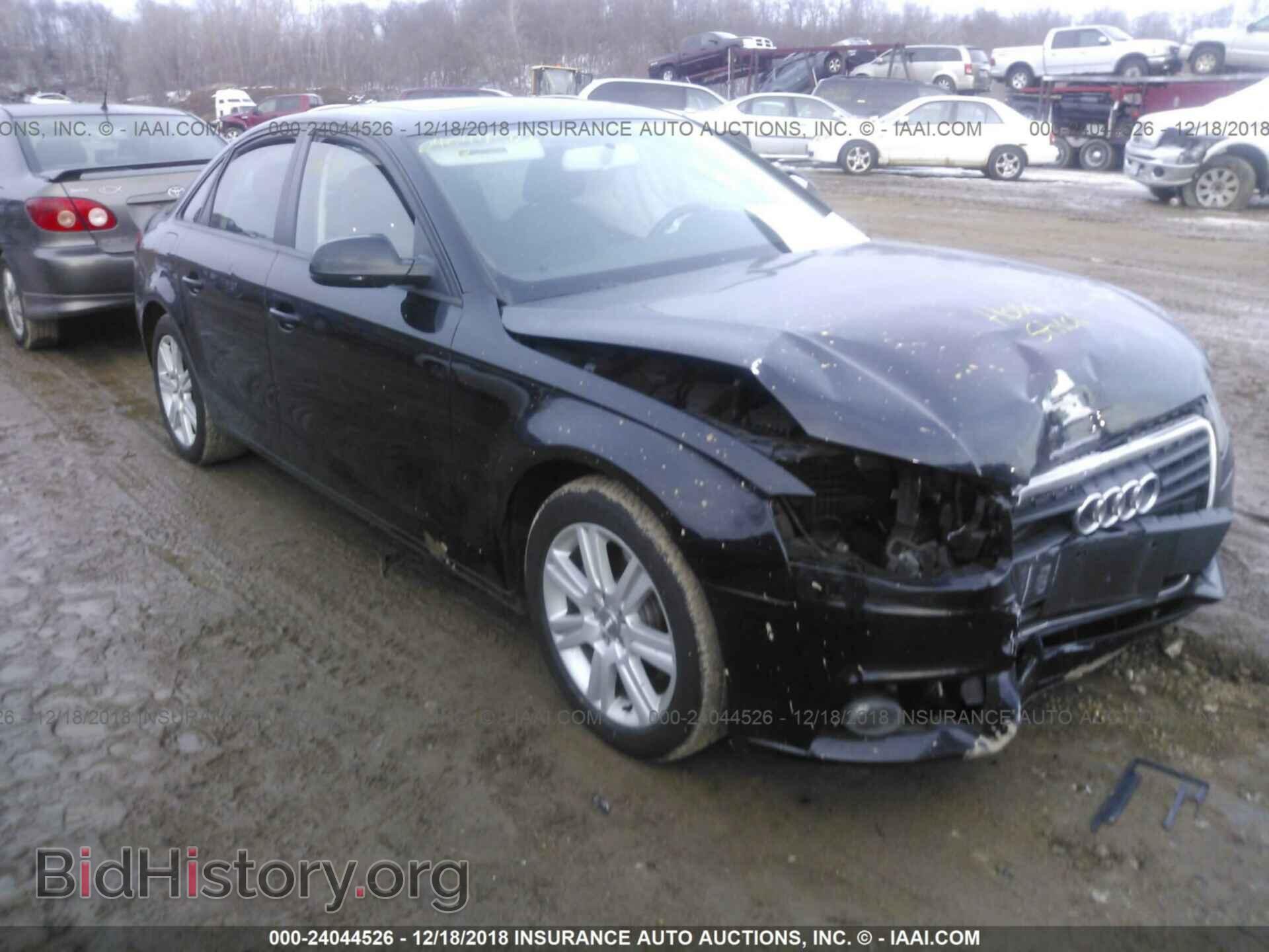 Photo WAUBFAFL5BA080498 - AUDI A4 2011
