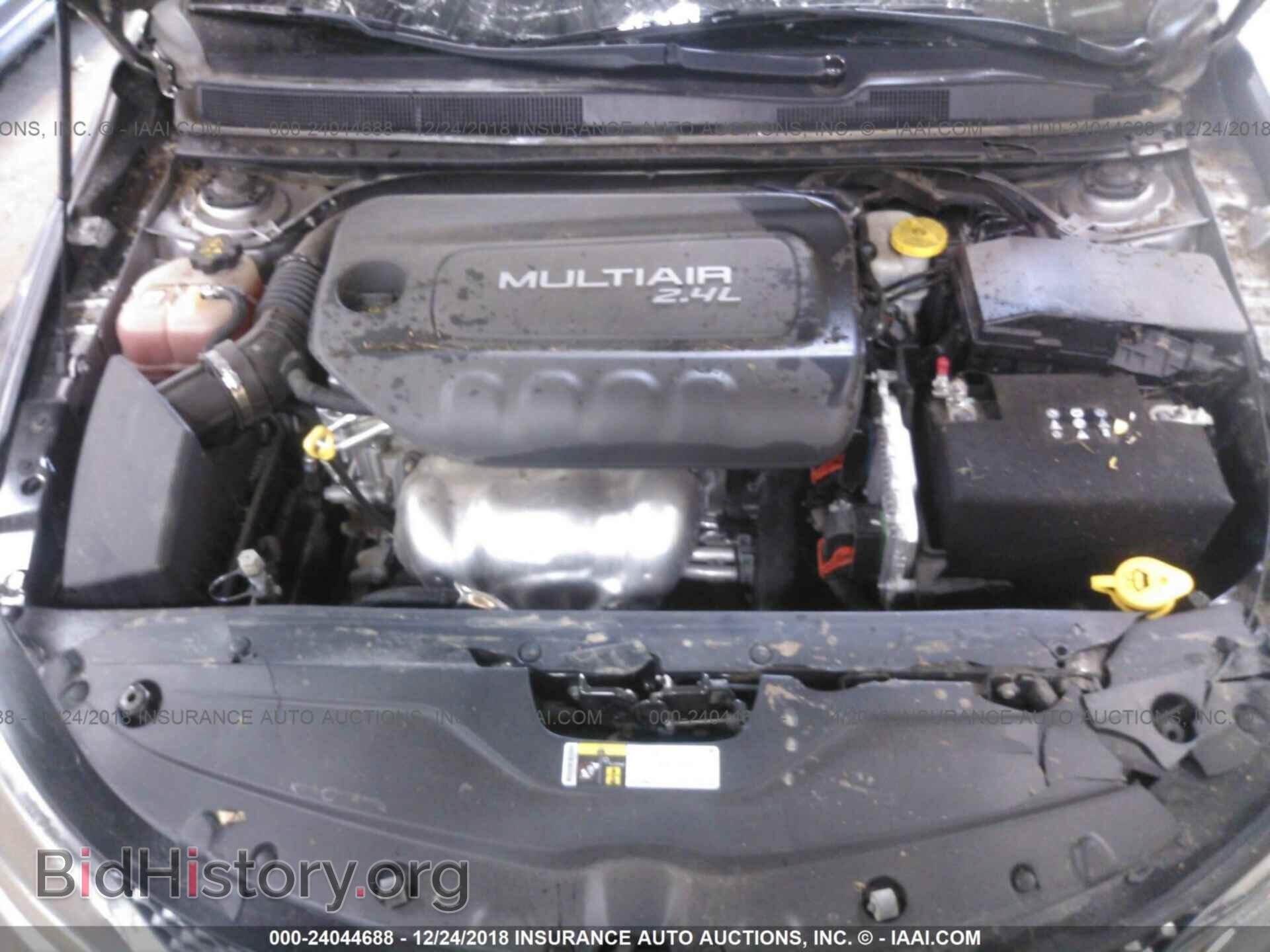 2015 CHRYSLER 200 - VIN: 1C3CCCAB9FN637152 - Photo 10