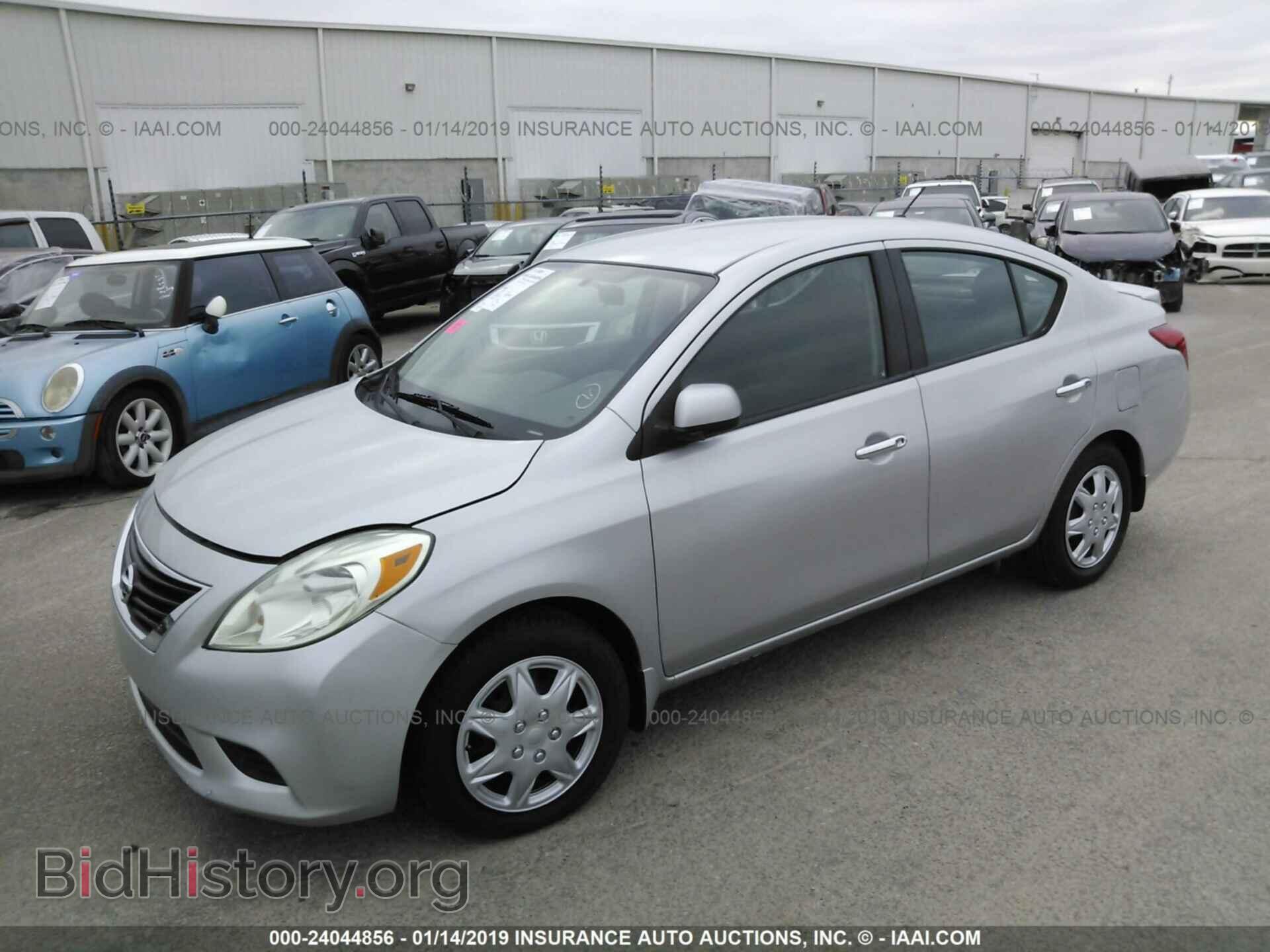 2014 Nissan Versa - VIN: 3N1CN7AP9EL839998 - Фото 2