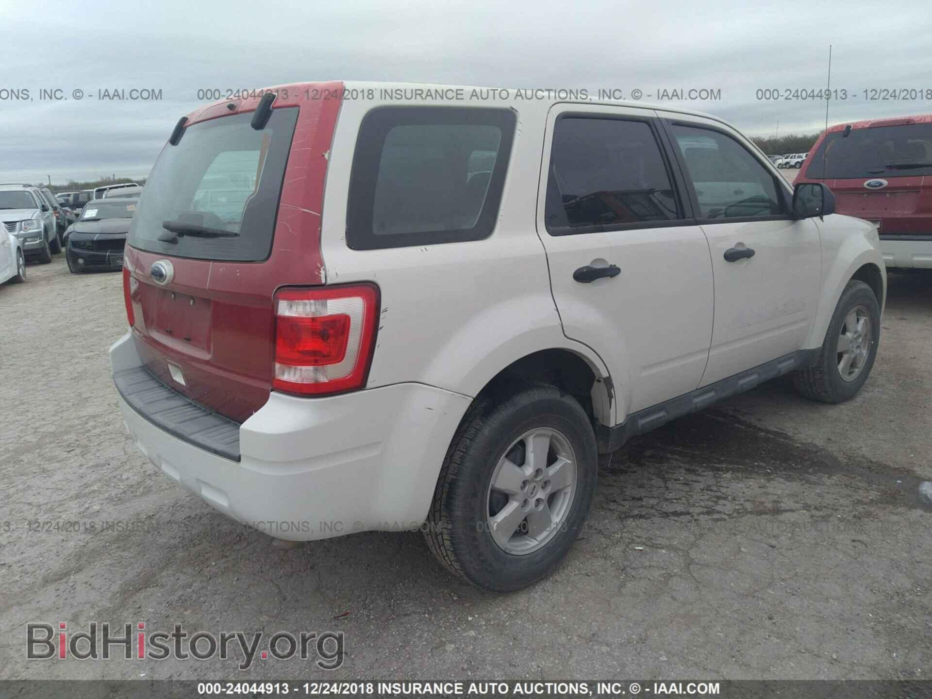 2012 Ford Escape - VIN: 1FMCU0C78CKA10001 - Photo 4