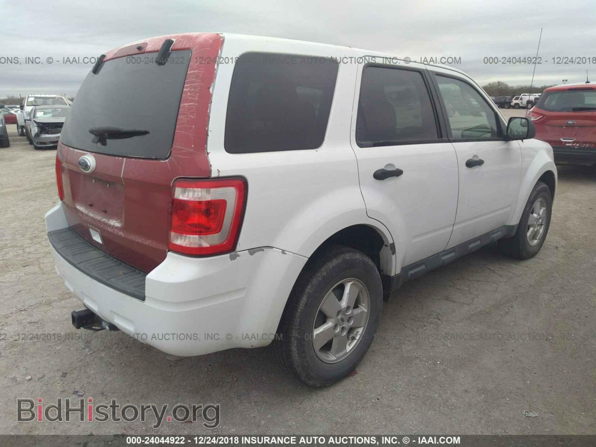 2011 Ford Escape - VIN: 1FMCU0C70BKA09309 - Фото 4