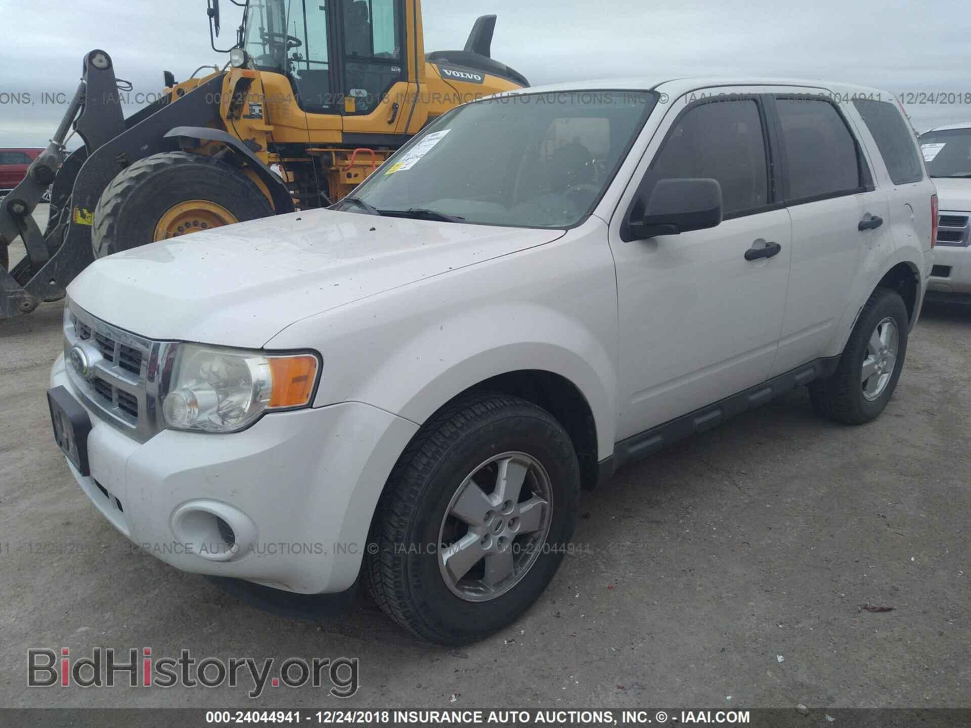 2012 Ford Escape - VIN: 1FMCU0C78CKA09981 - Photo 2