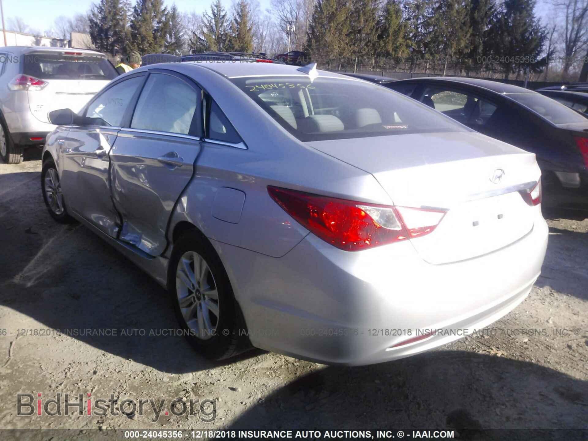 2012 Hyundai Sonata - VIN: 5NPEB4AC7CH407935 - Фото 3