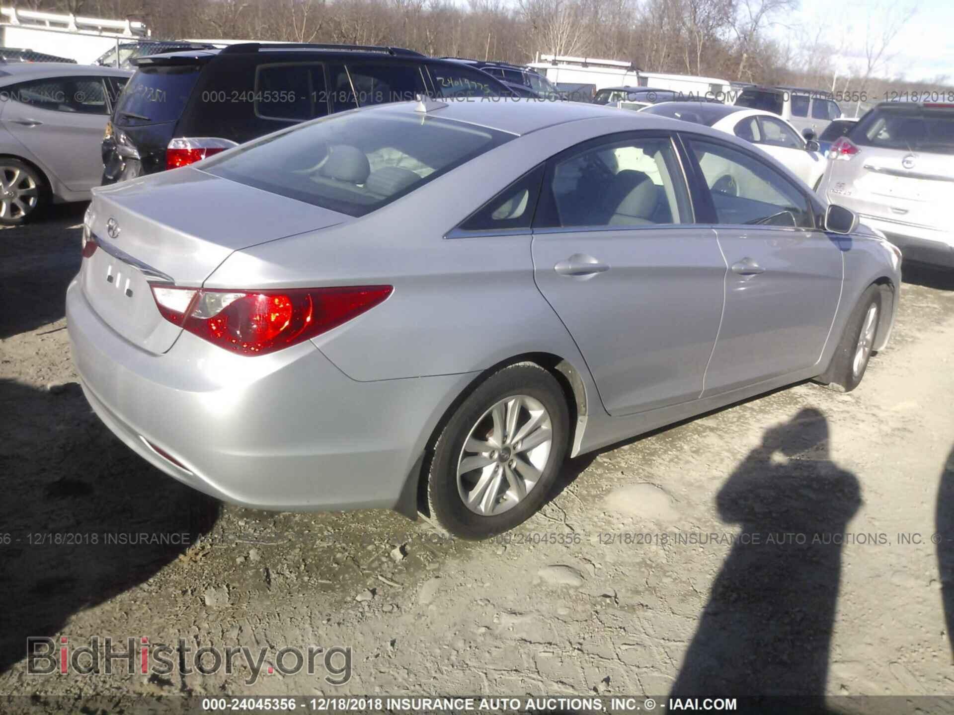 2012 Hyundai Sonata - VIN: 5NPEB4AC7CH407935 - Фото 4