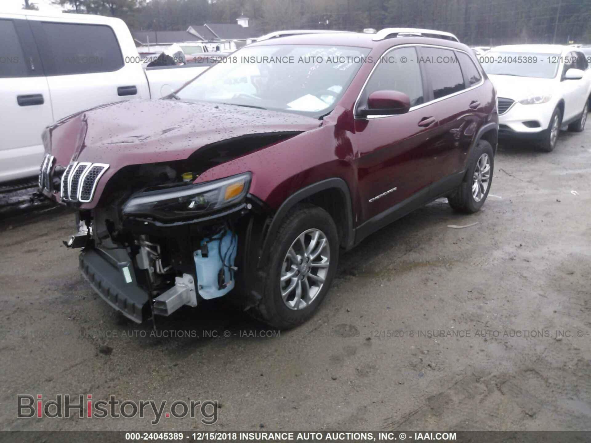 2019 Jeep Cherokee - VIN: 1C4PJMLB3KD181512 - Photo 2