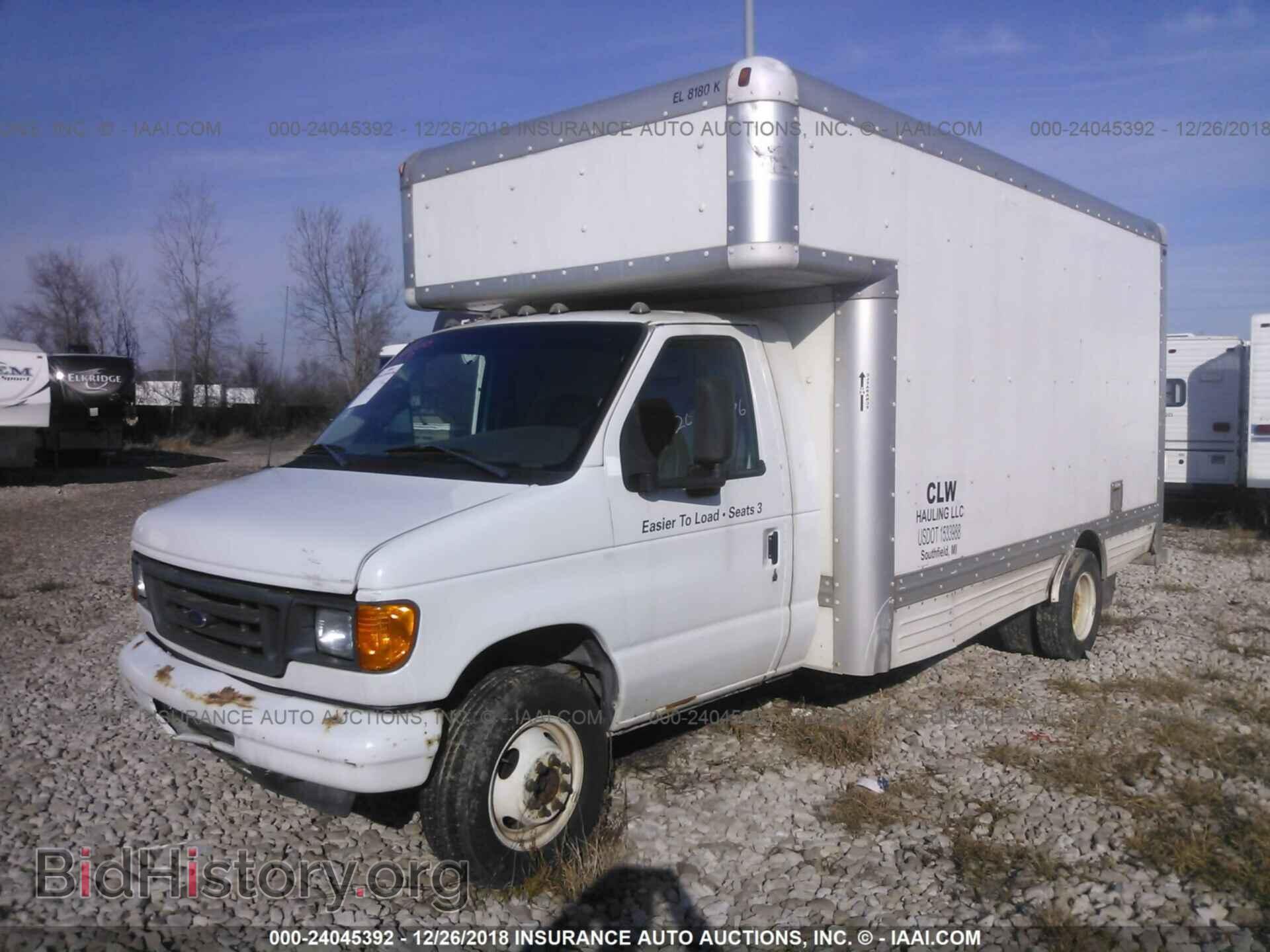 2006 FORD ECONOLINE - VIN: 1FDXE45SX6DA08976 - Фото 2