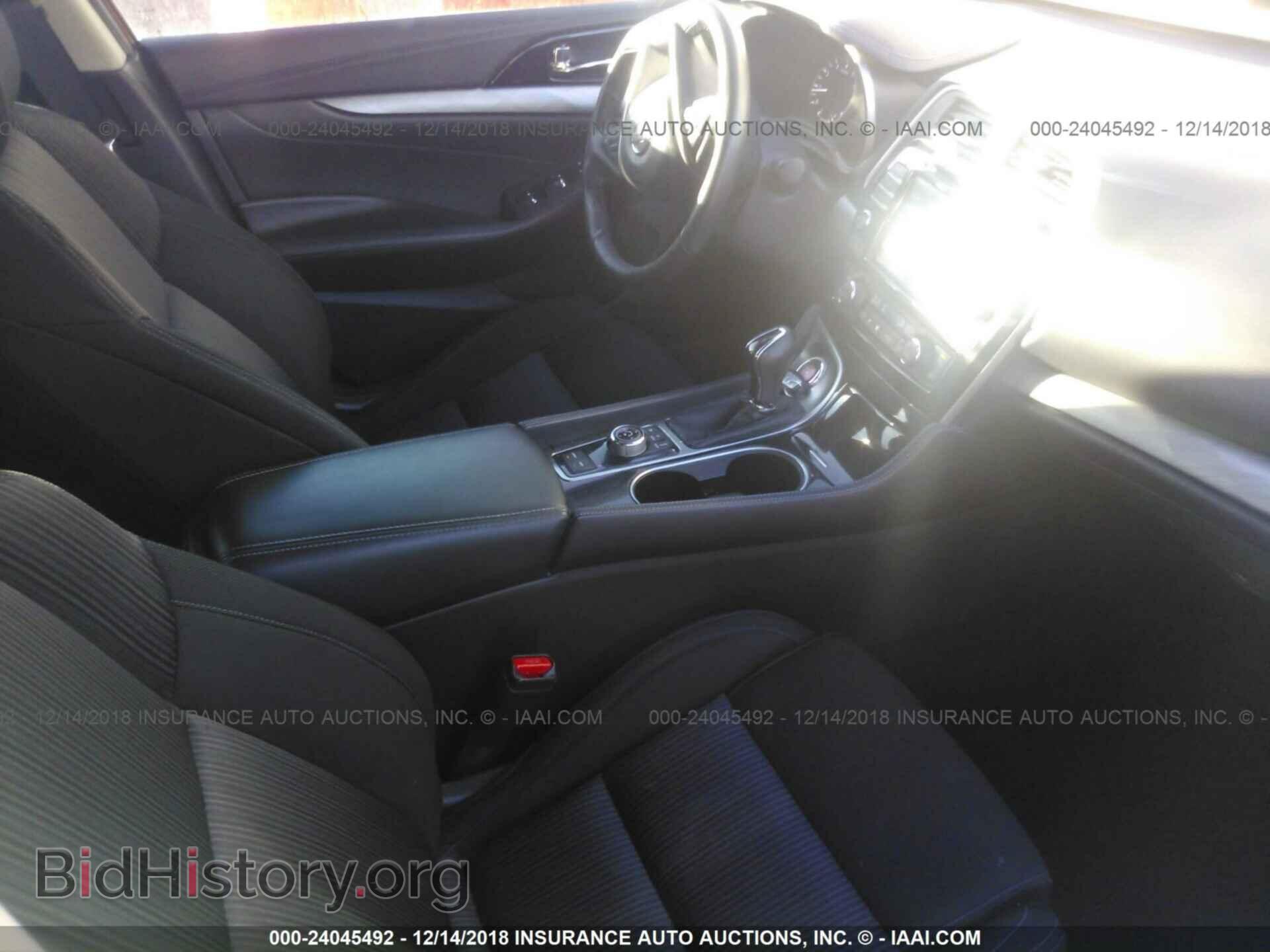 2017 Nissan Maxima - VIN: 1N4AA6AP3HC390141 - Фото 5