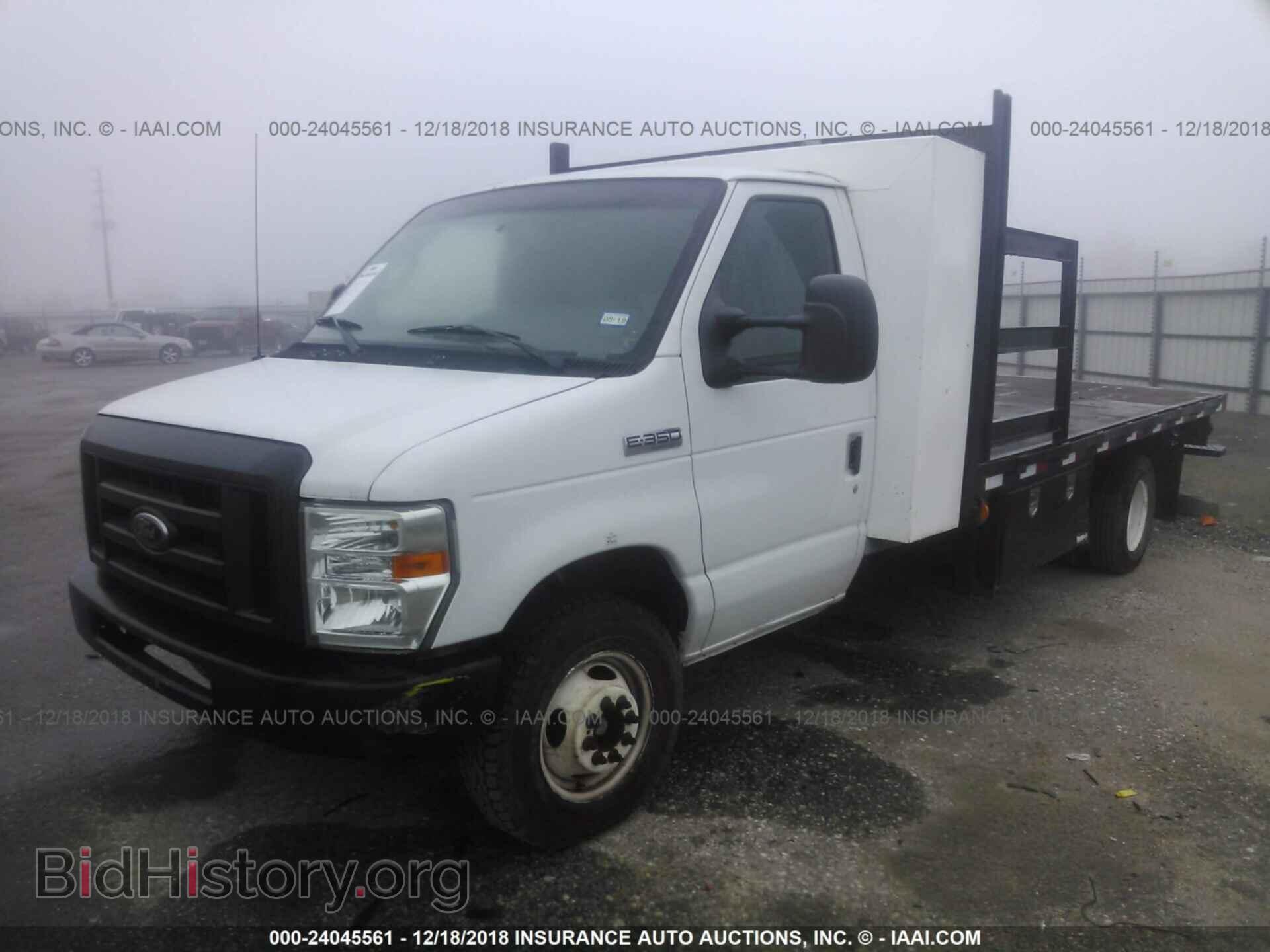 2012 Ford Econoline - VIN: 1FDWE3FS7CDA64938 - Photo 2