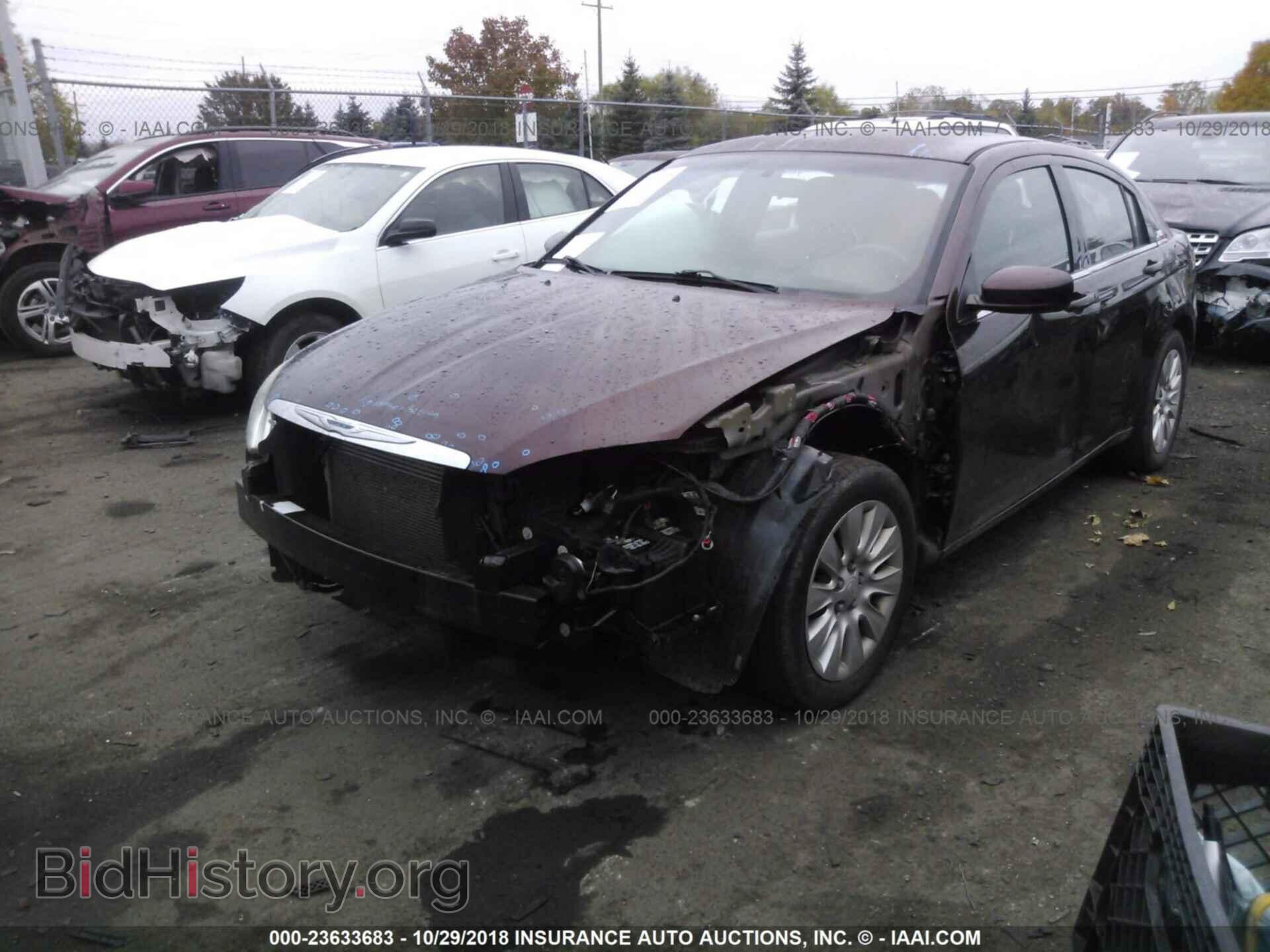 2013 CHRYSLER 200 - VIN: 1C3CCBAB0DN641758 - Фото 2