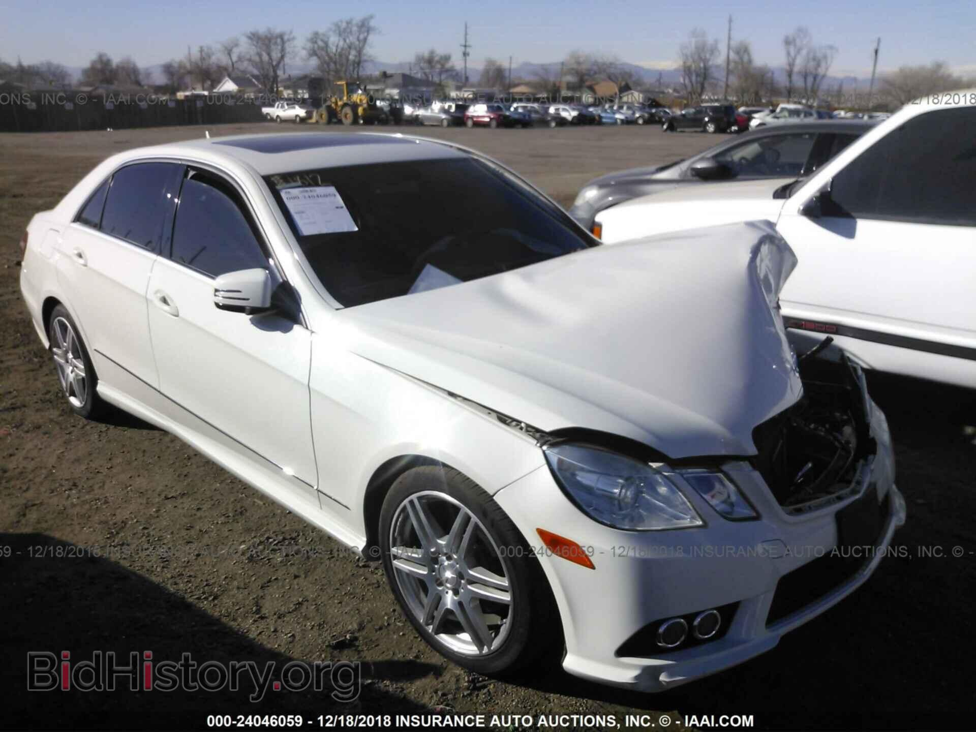 Photo WDDHF8HB7AA164689 - MERCEDES-BENZ E 2010