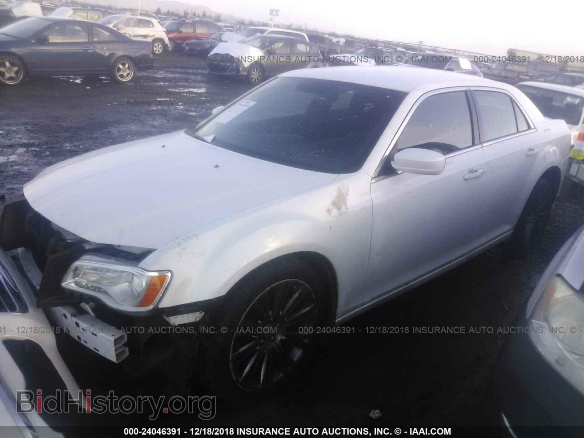 2012 CHRYSLER 300 - VIN: 2C3CCAAG4CH206254 - Фото 2