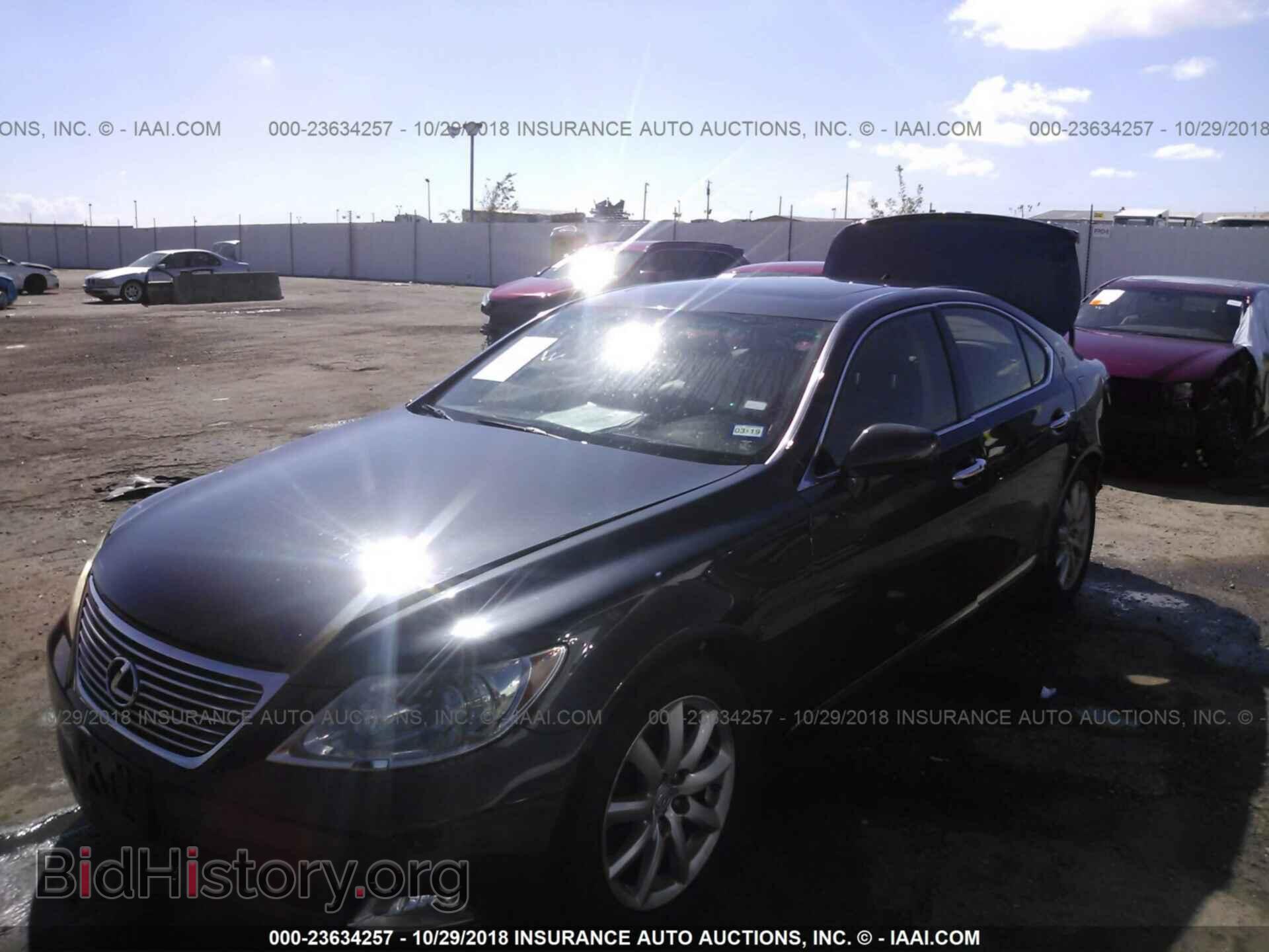 2007 LEXUS LS - VIN: JTHBL46F275035699 - Фото 2