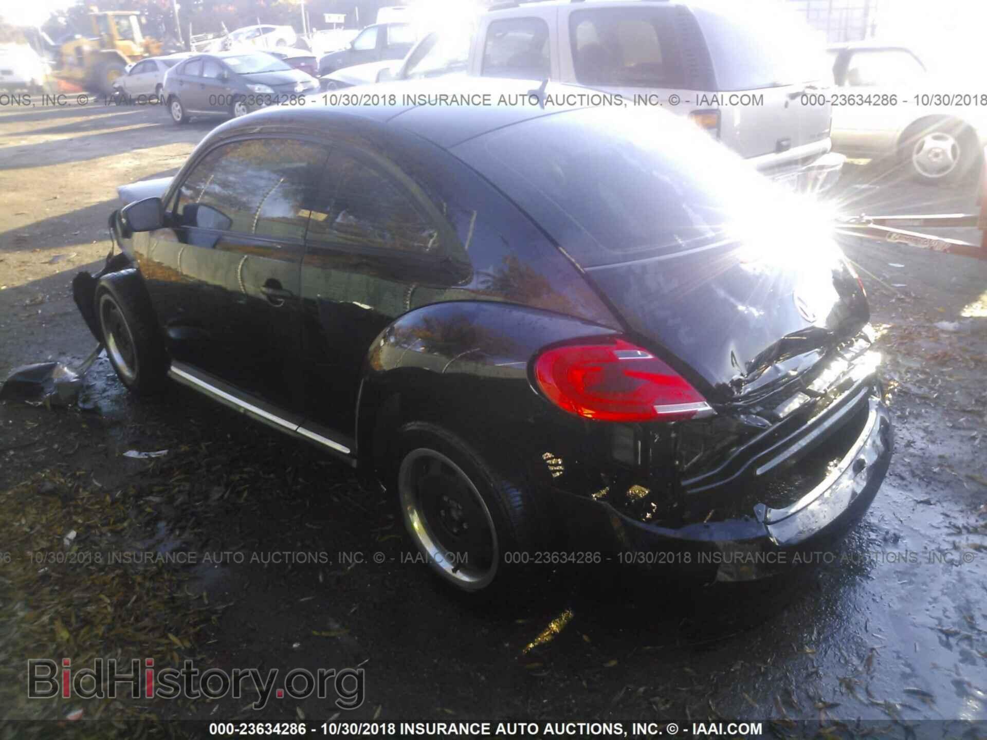 2012 VOLKSWAGEN BEETLE - VIN: 3VWJP7AT4CM631771 - Фото 3