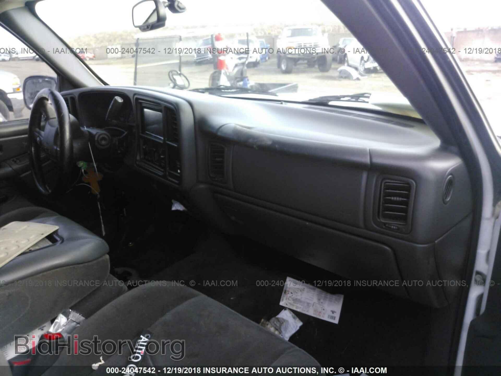2004 GMC NEW SIERRA - VIN: 2GTEC19V941168991 - Фото 5