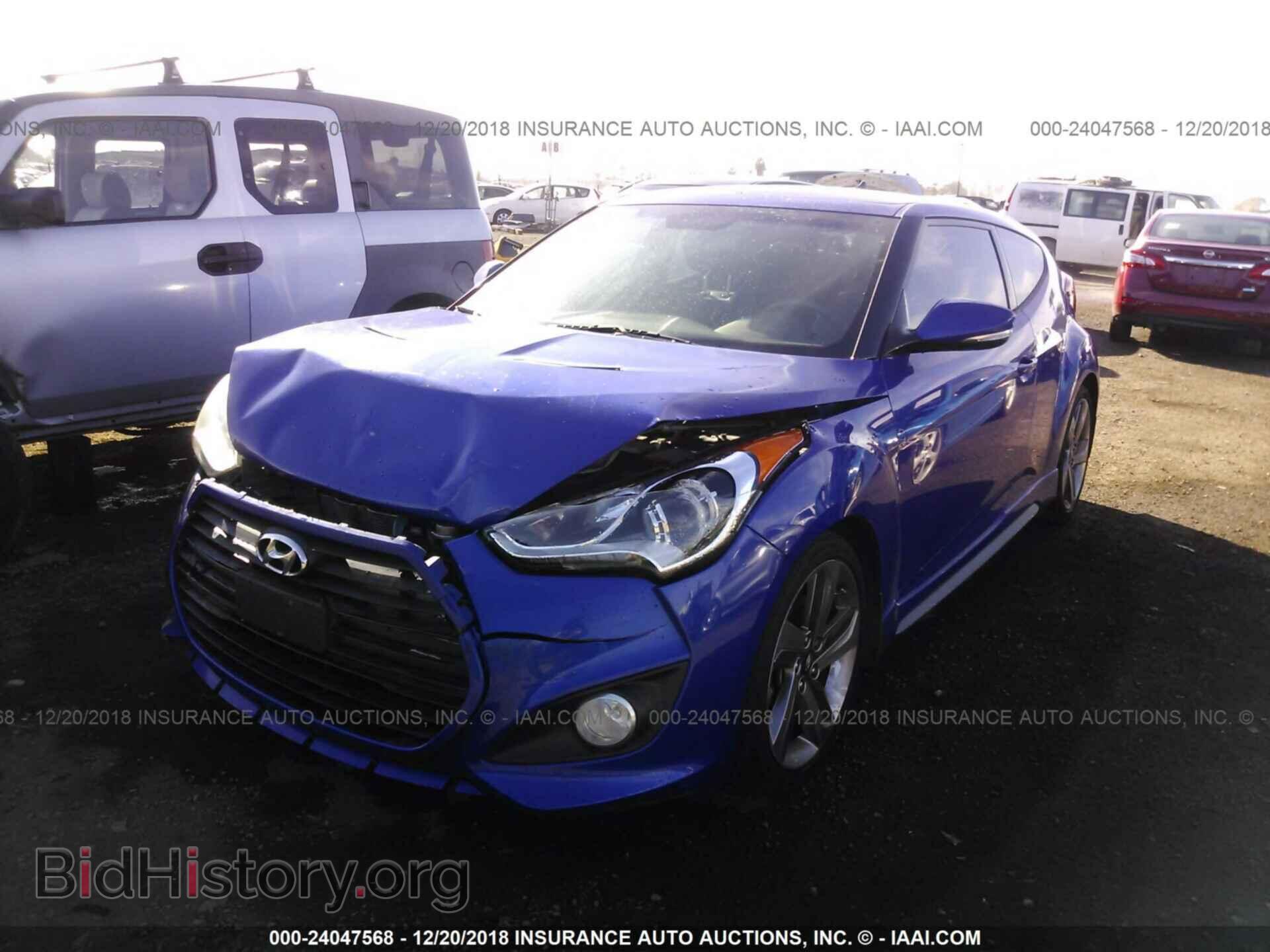 2014 Hyundai Veloster - VIN: KMHTC6AE3EU209357 - Фото 2