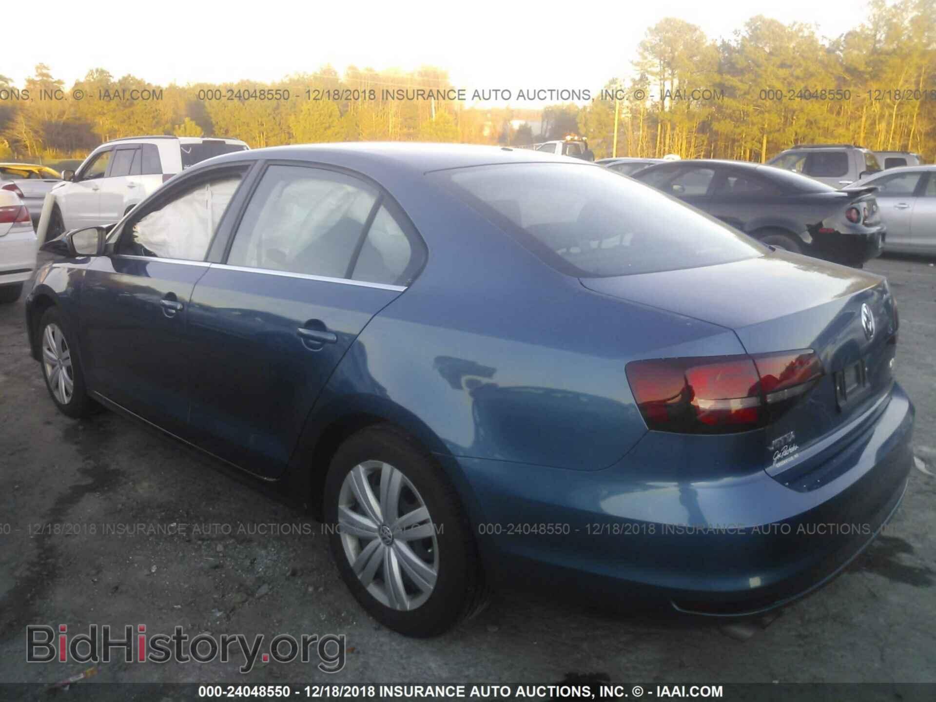 2017 VOLKSWAGEN JETTA - VIN: 3VW2B7AJ3HM397325 - Фото 3