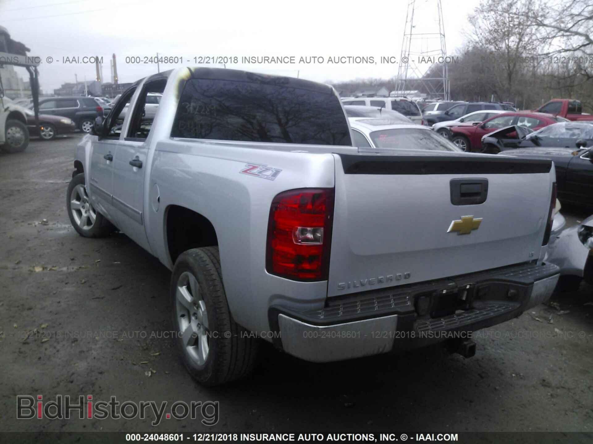 2013 CHEVROLET SILVERADO - VIN: 3GCPKSE73DG312289 - Фото 3