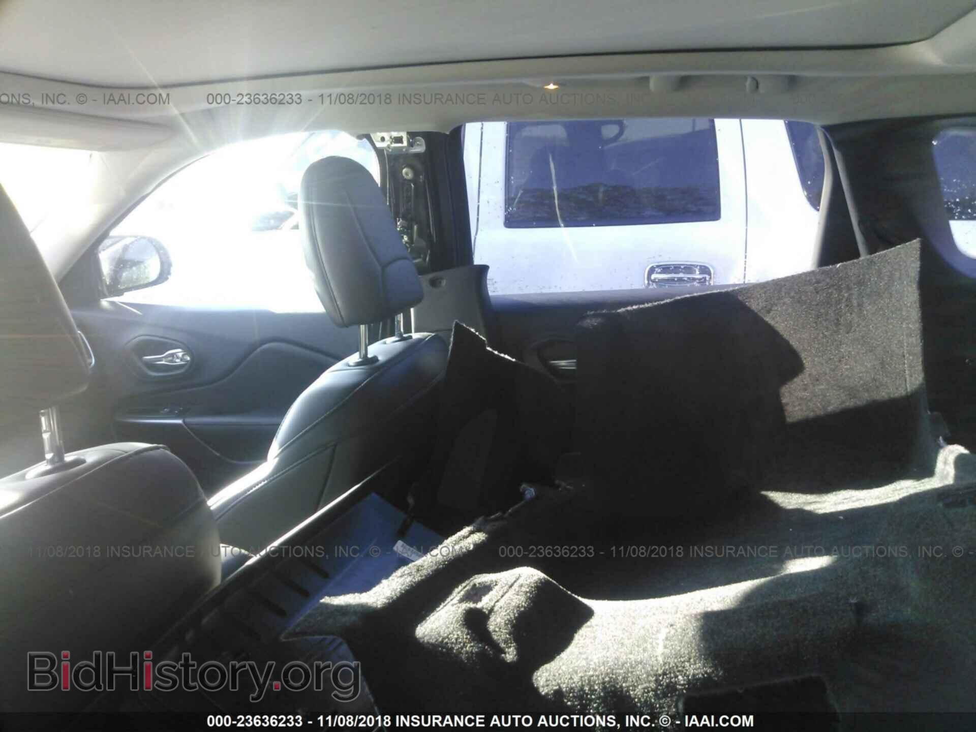 2019 JEEP CHEROKEE - VIN: 1C4PJMDXXKD122130 - Photo 8