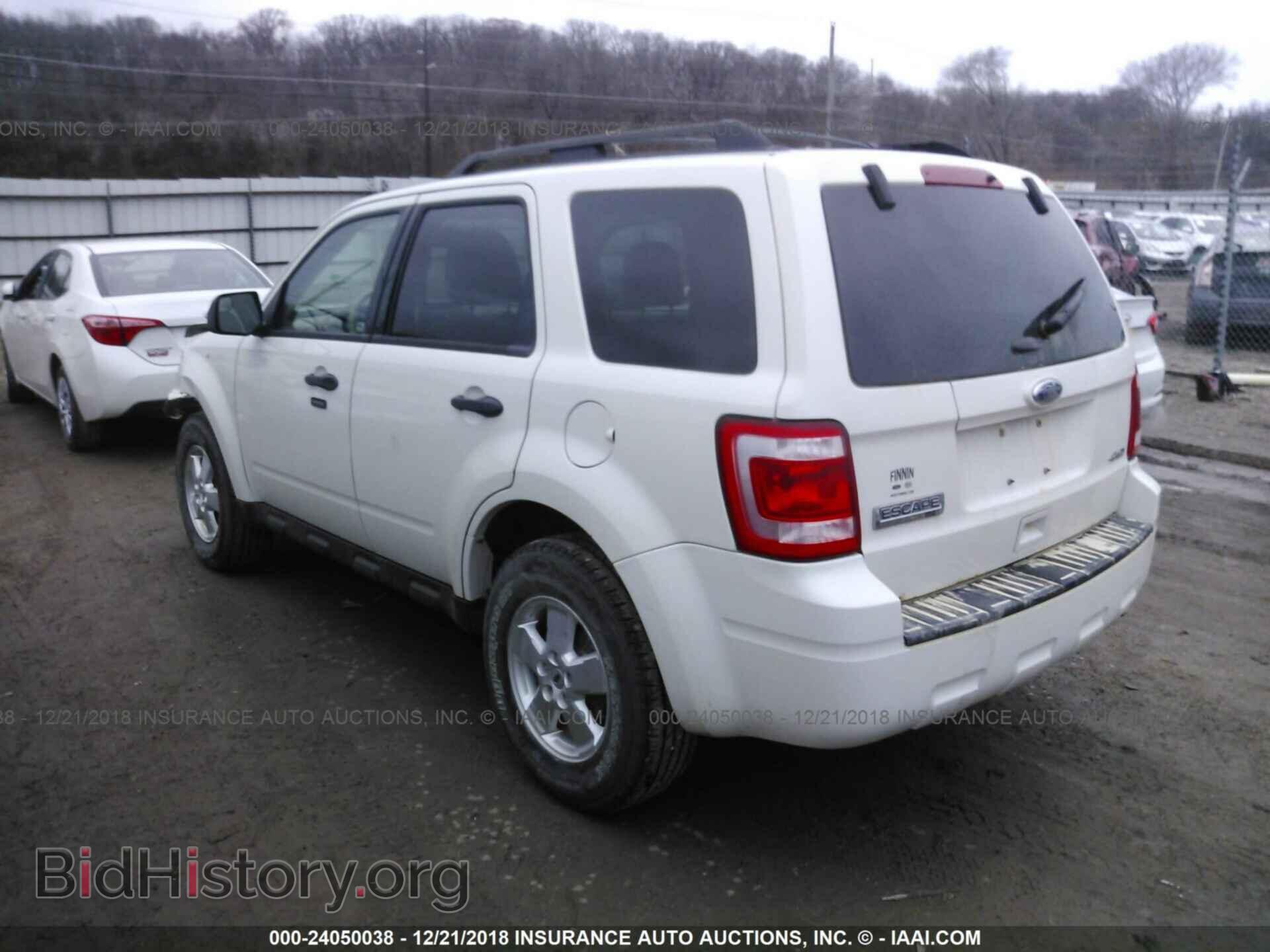 2011 FORD ESCAPE - VIN: 1FMCU9D70BKB37150 - Photo 3