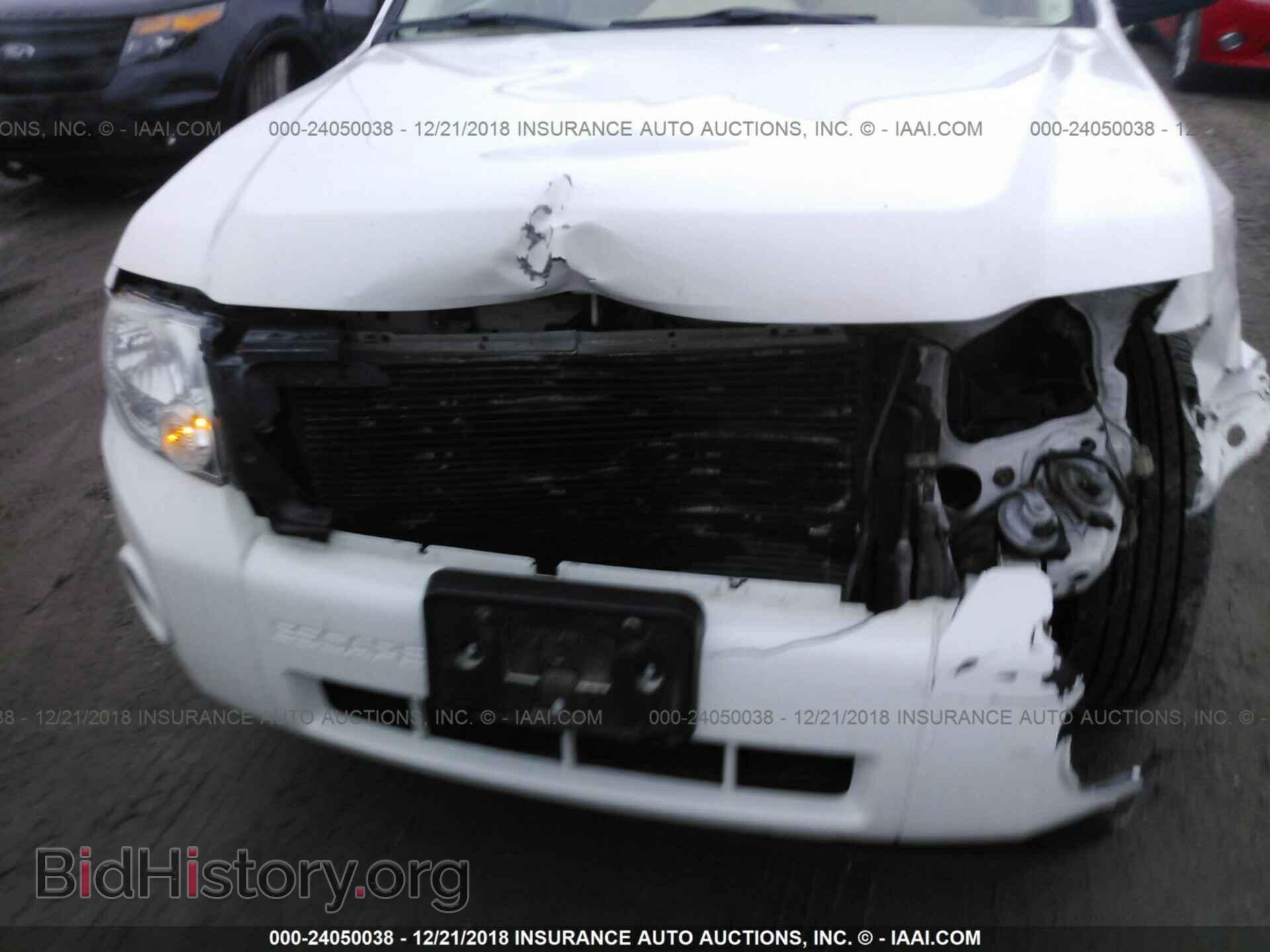 2011 FORD ESCAPE - VIN: 1FMCU9D70BKB37150 - Photo 6