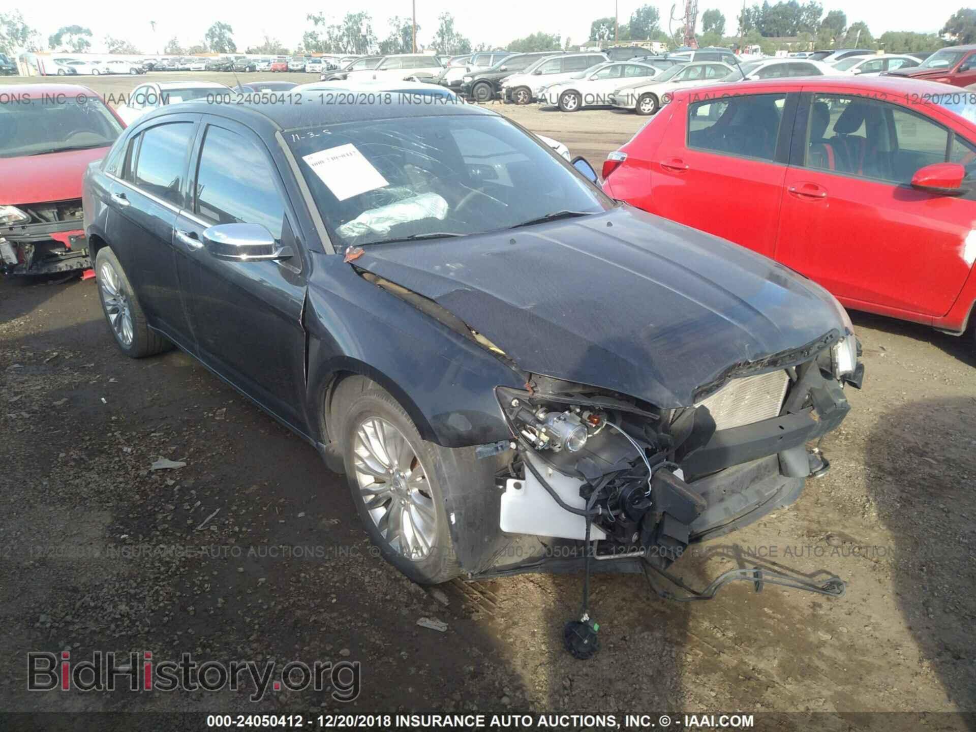 Photo 1C3BC2FG8BN516682 - Chrysler 200 2011