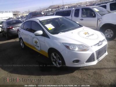 2013 Ford FOCUS, white — VIN 1FADP3F22DL138365, IAAI