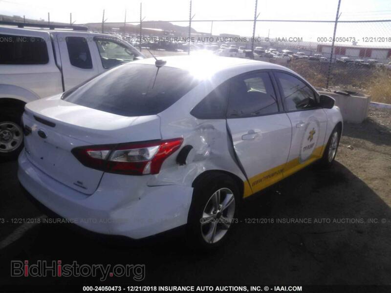 2013 Ford FOCUS (VIN 1FADP3F22DL138365) — фото 4 из 10