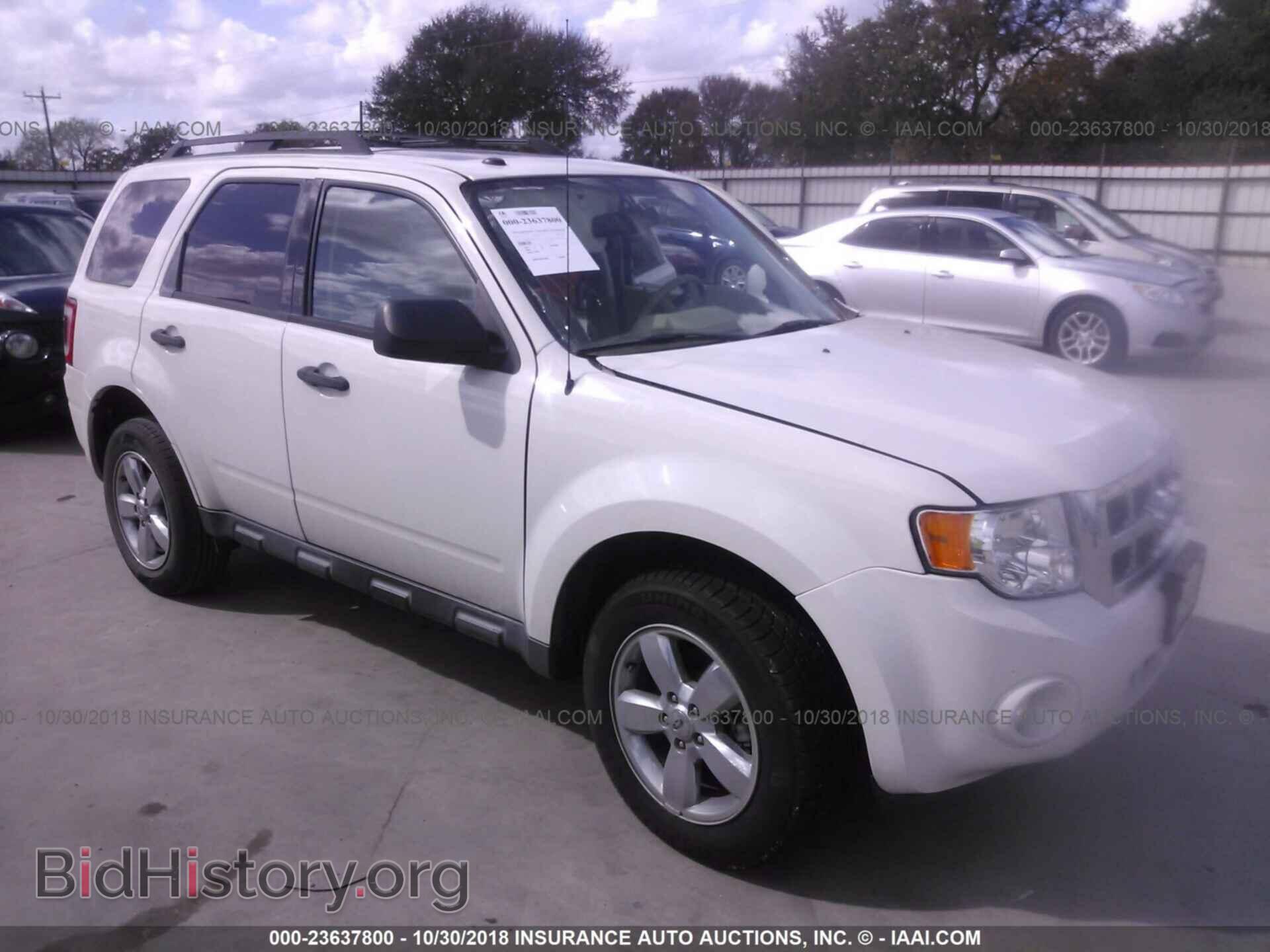 Photo 1FMCU0D71CKB41592 - FORD ESCAPE 2012