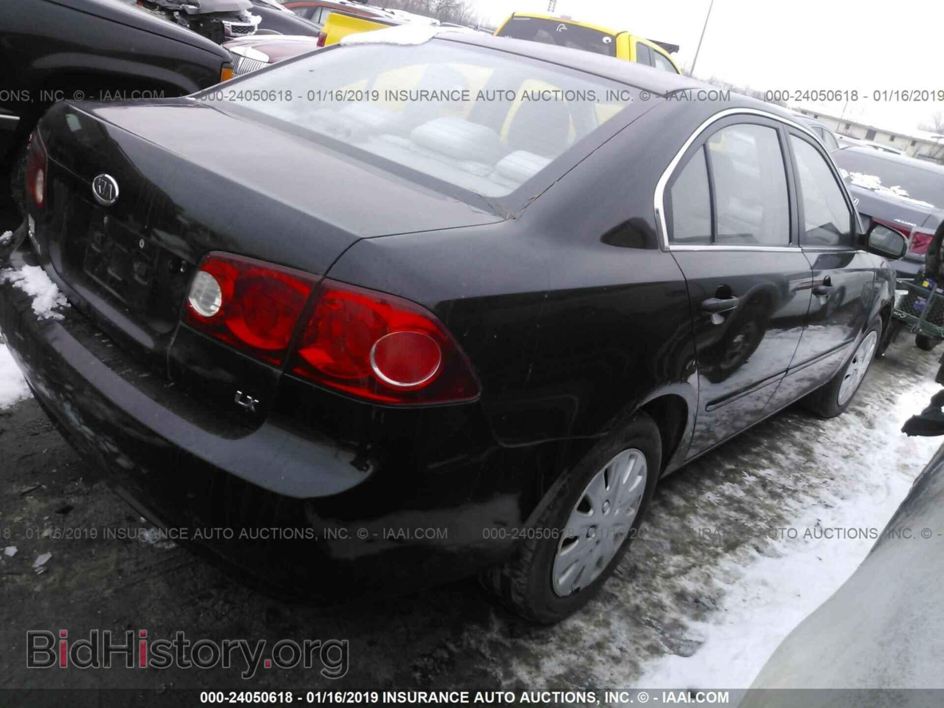 2006 KIA OPTIMA - VIN: KNAGE123065034882 - Фото 4