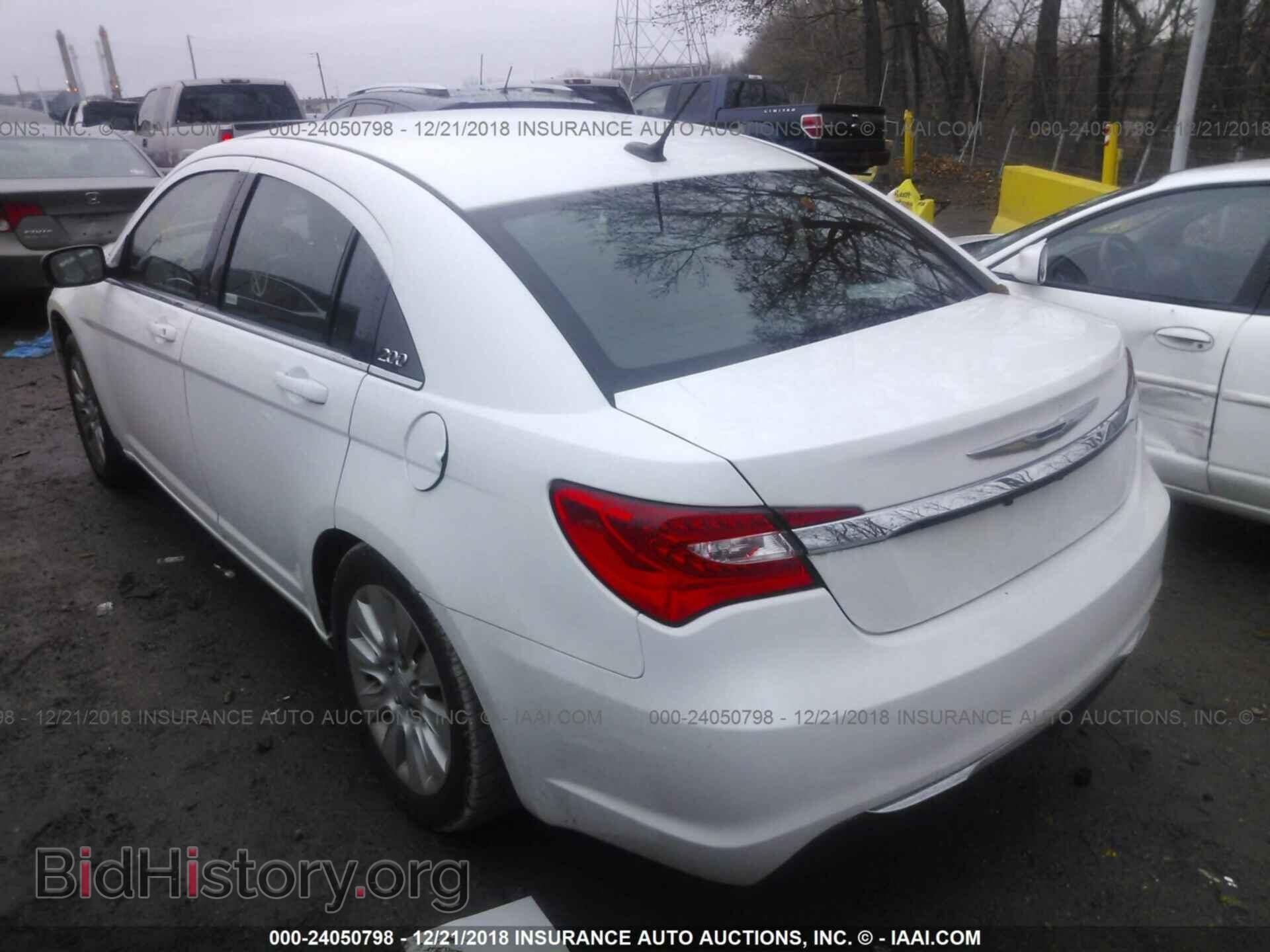 2012 CHRYSLER 200 - VIN: 1C3CCBAB1CN282516 - Фото 3