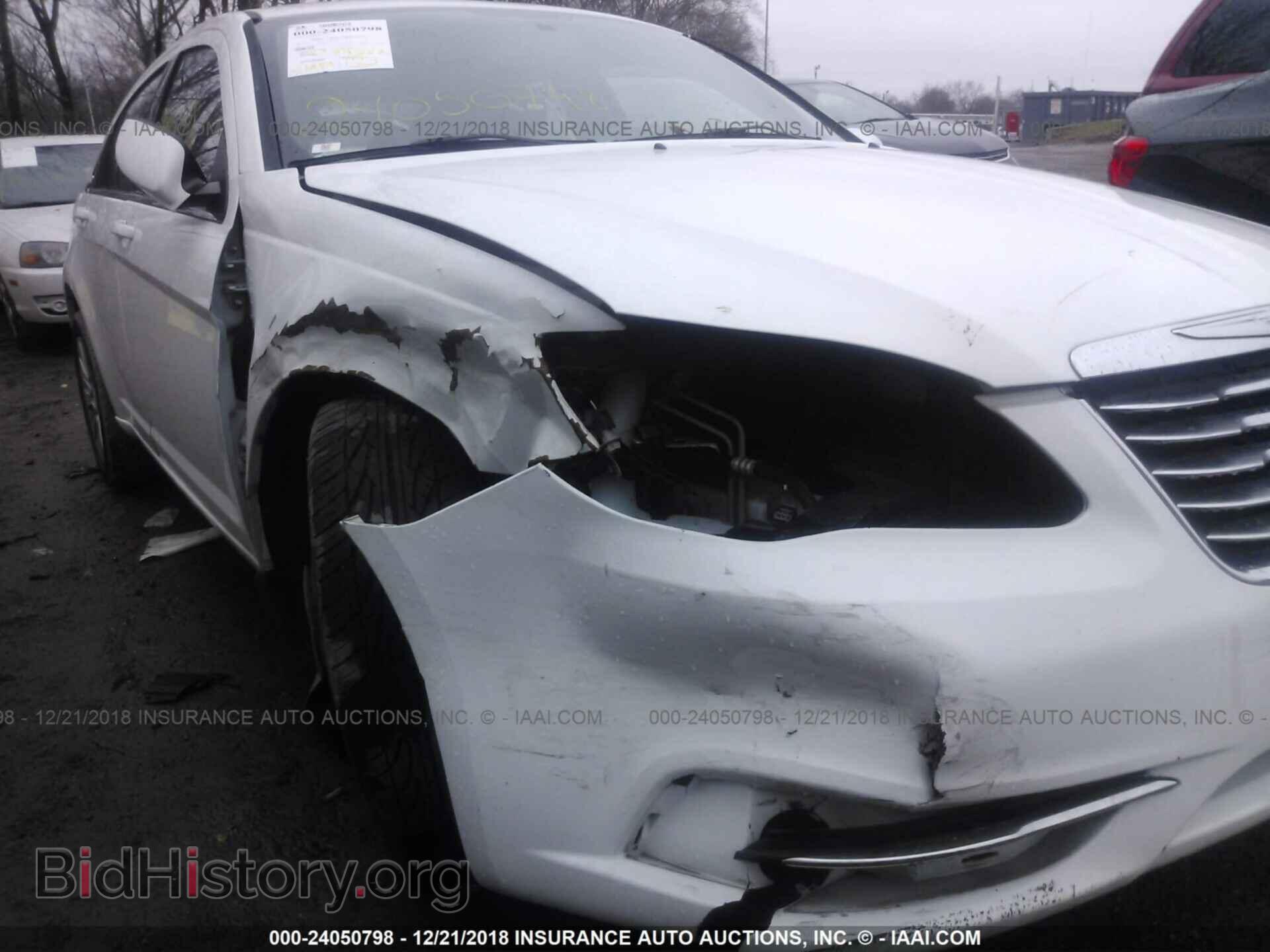 2012 CHRYSLER 200 - VIN: 1C3CCBAB1CN282516 - Фото 6